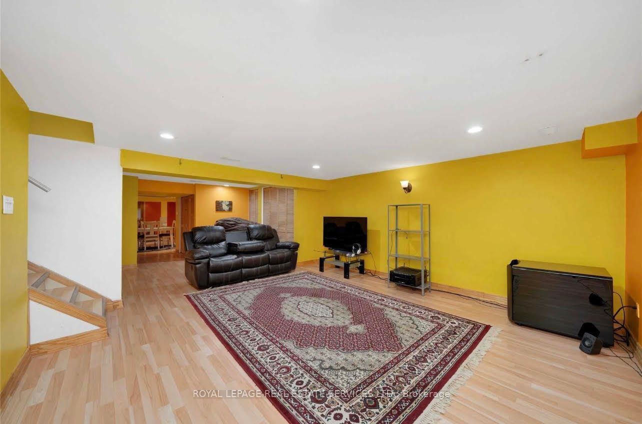 1249 Indian Rd