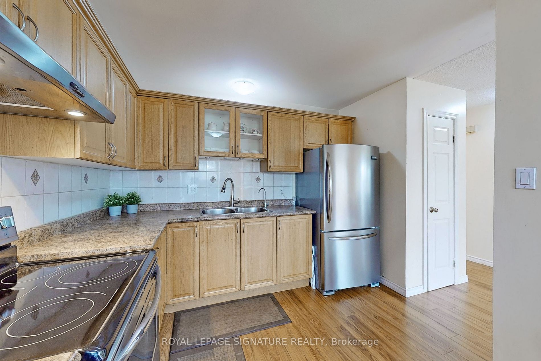 215 Mississauga Valley Boulevard, #84
