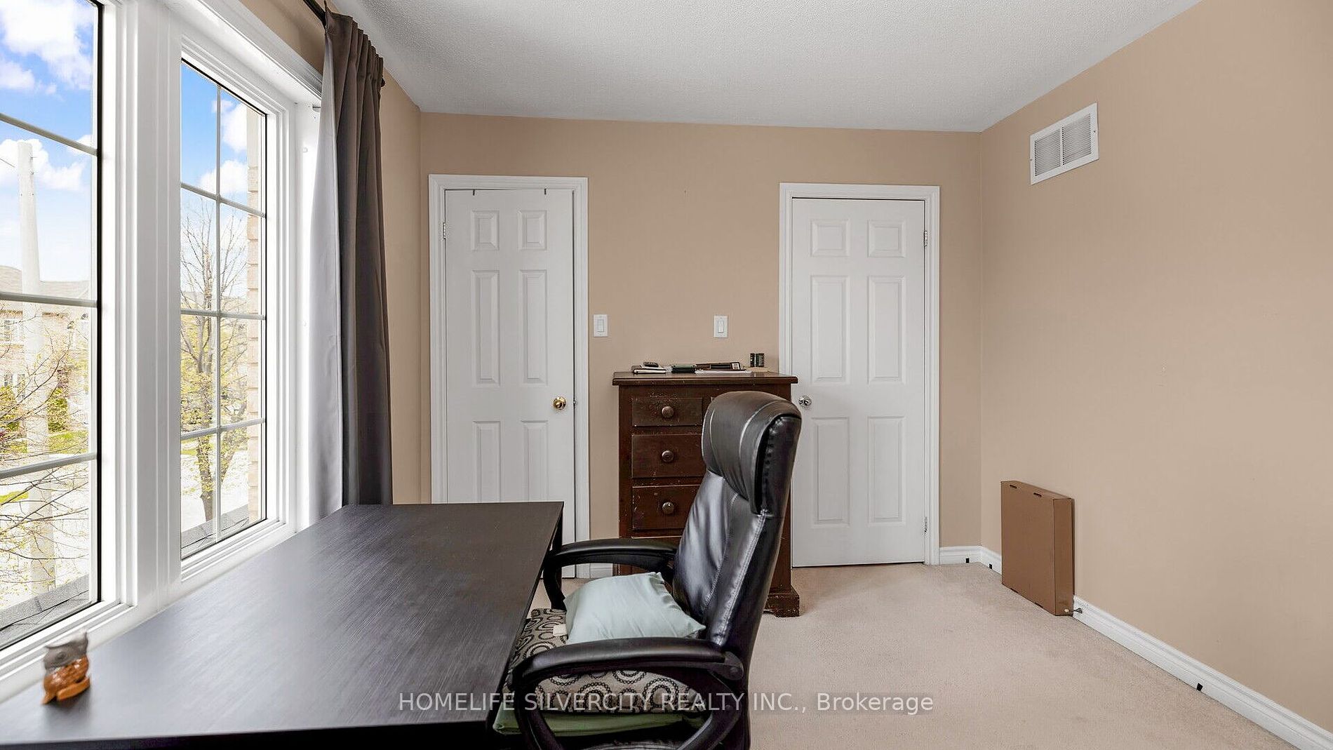 17 Echoridge Drive