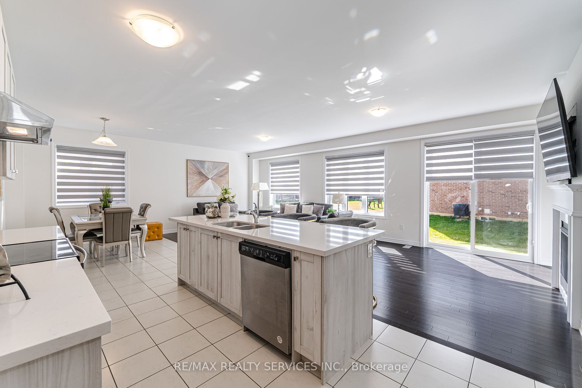 28 Tweedhill Avenue