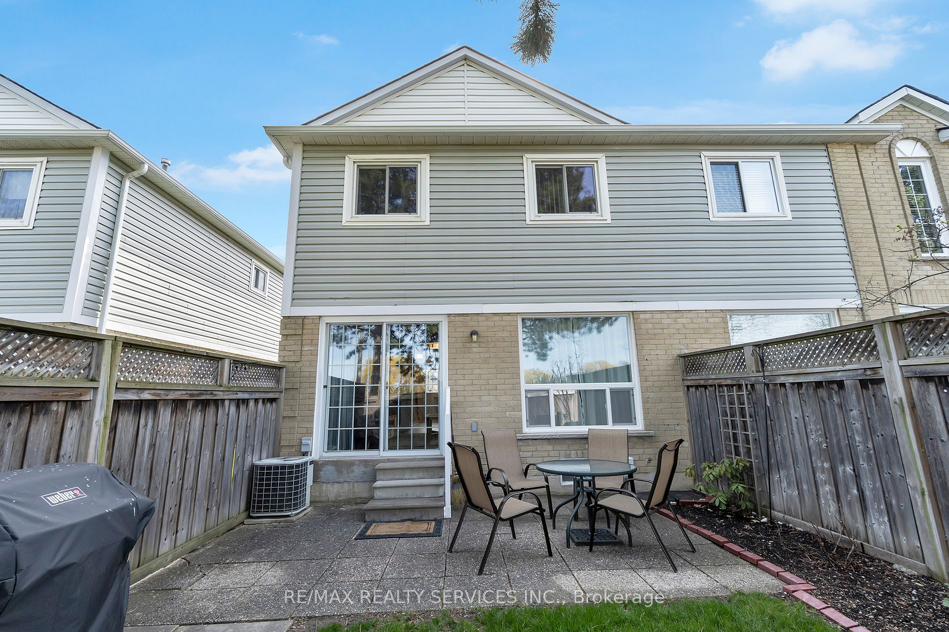 74 Heathcliffe Square #24