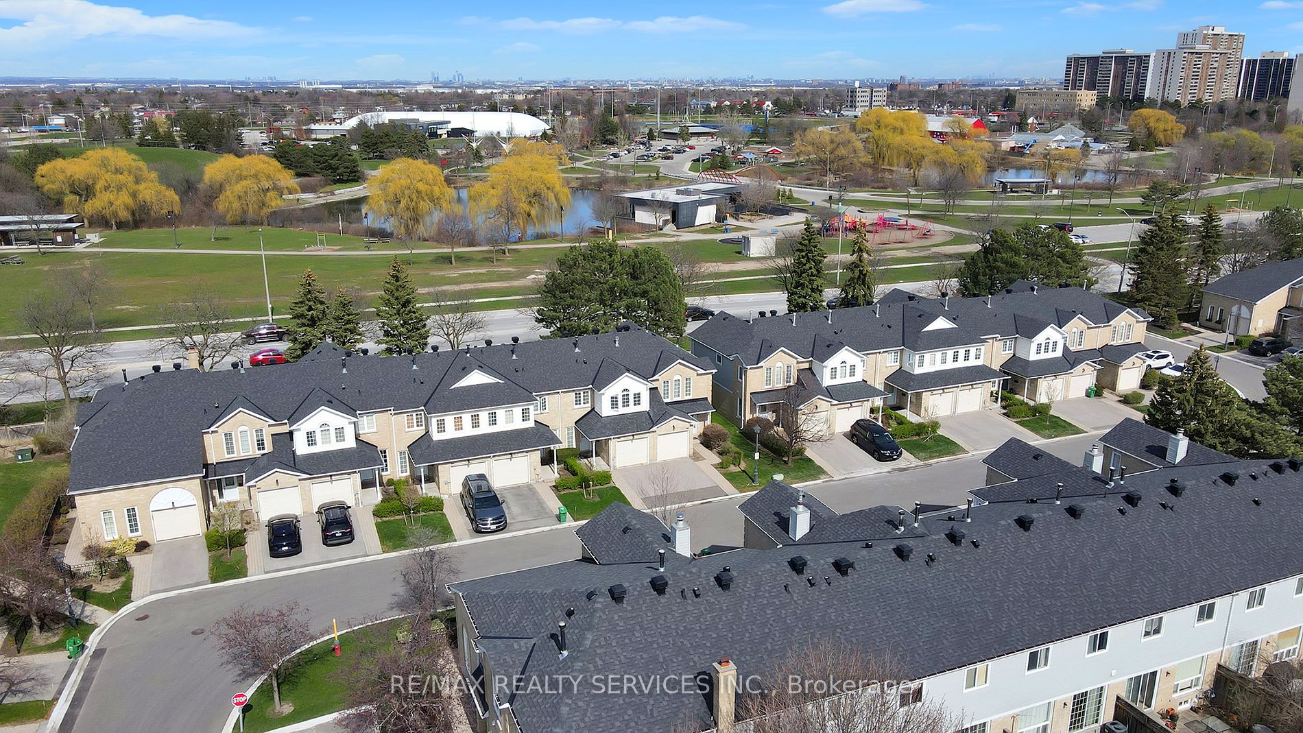 74 Heathcliffe Square #24