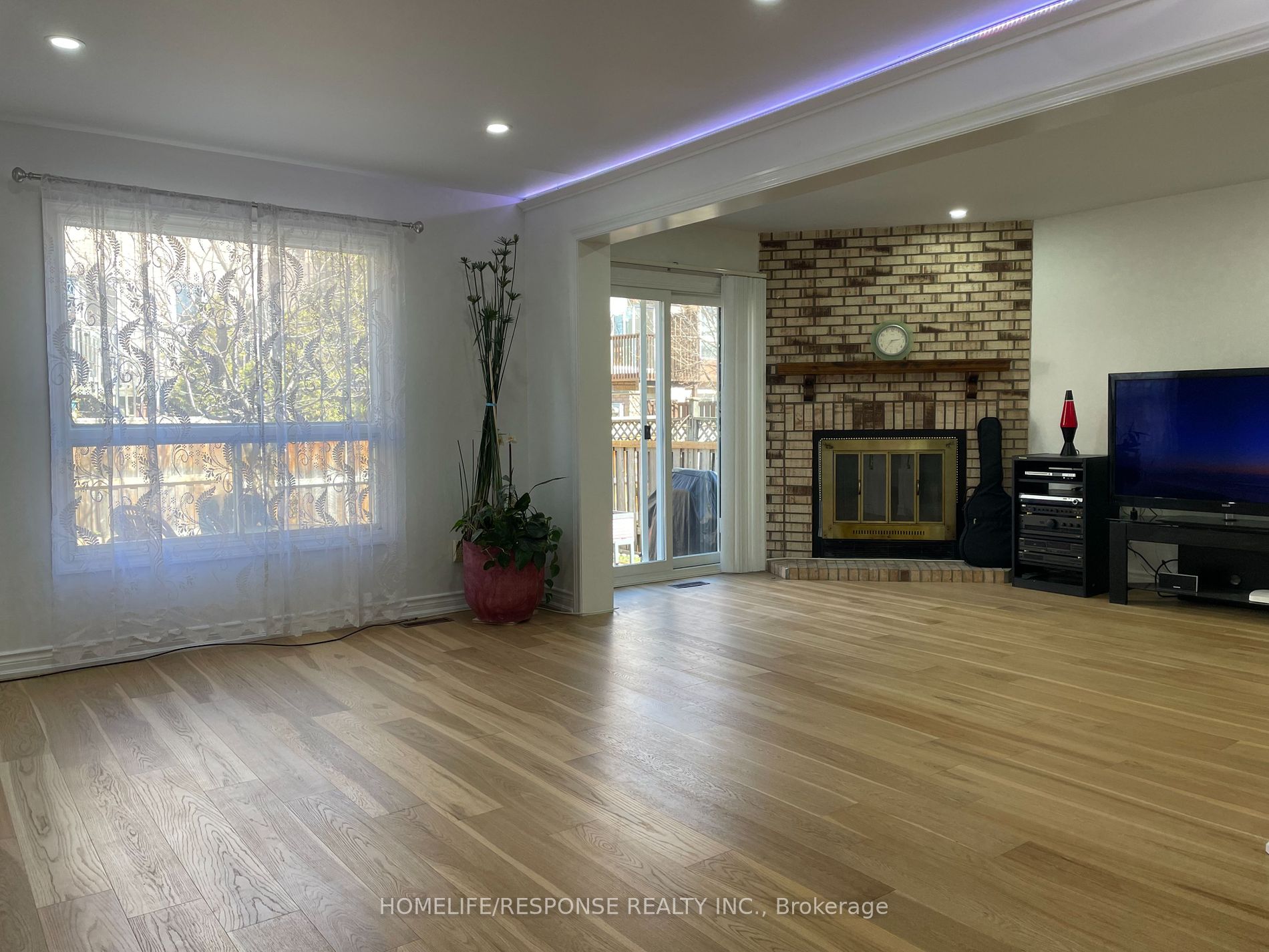 5235 HUNTINGFIELD Drive