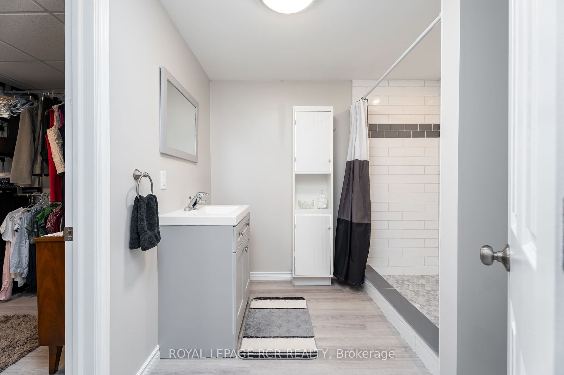 234 Howard Crescent