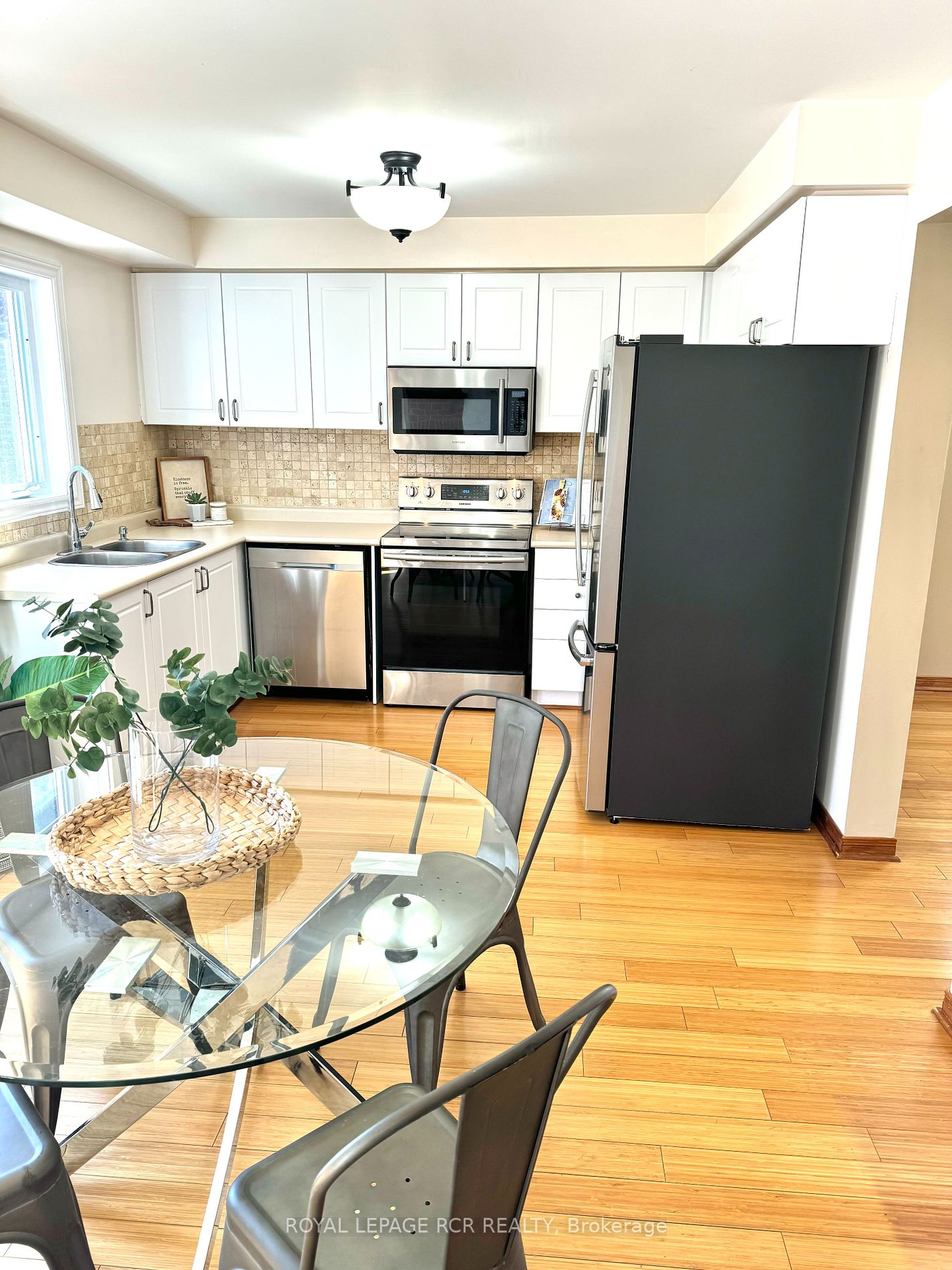 234 Howard Crescent