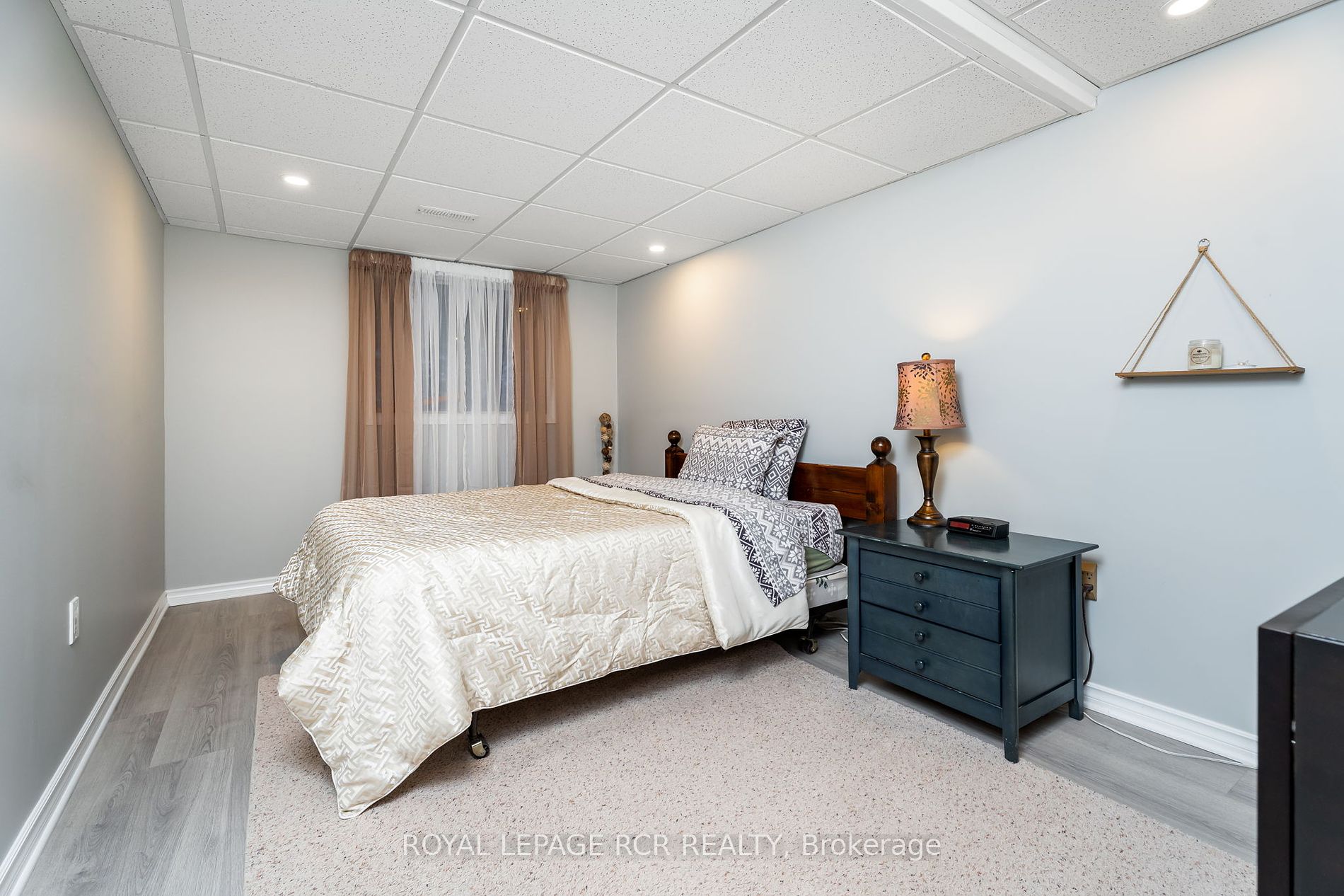 234 Howard Crescent