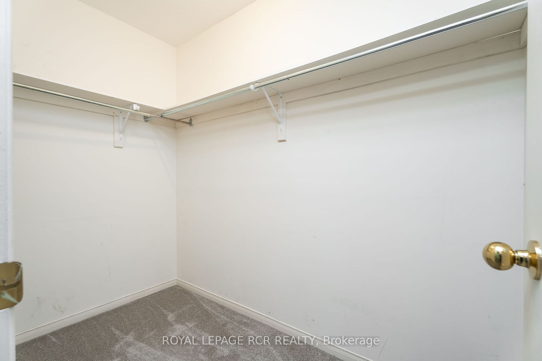 234 Howard Crescent