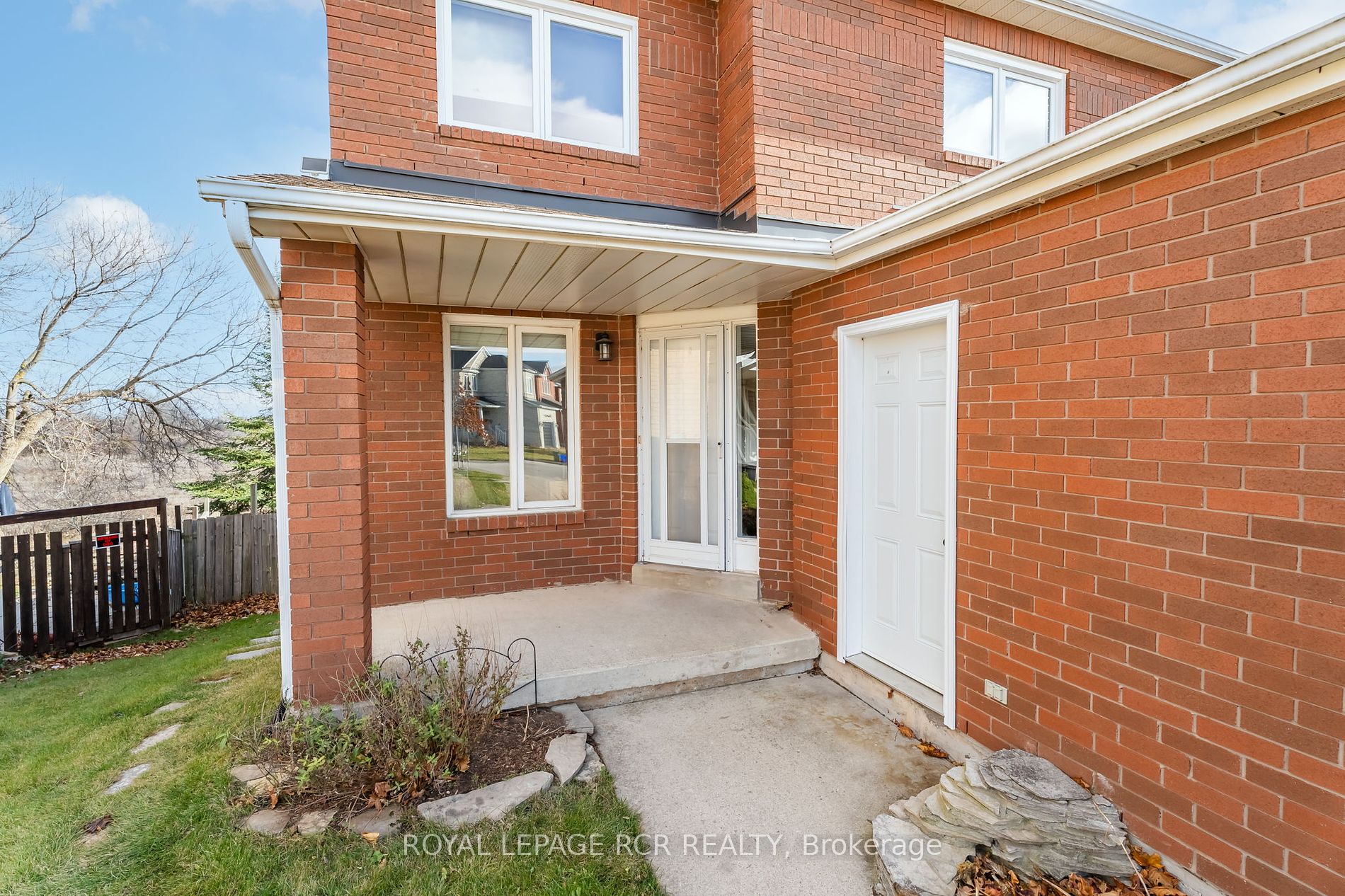 234 Howard Crescent