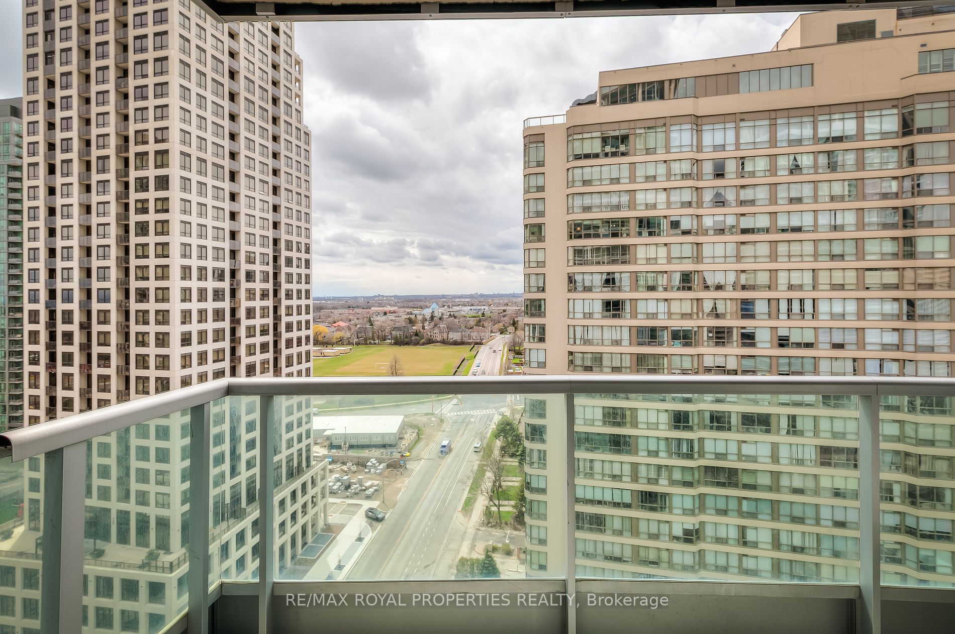 33 Elm Drive W, #1803