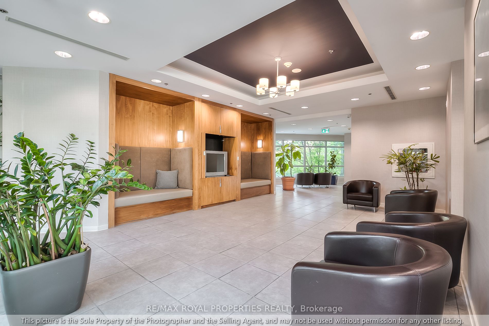 33 Elm Drive W, #1803