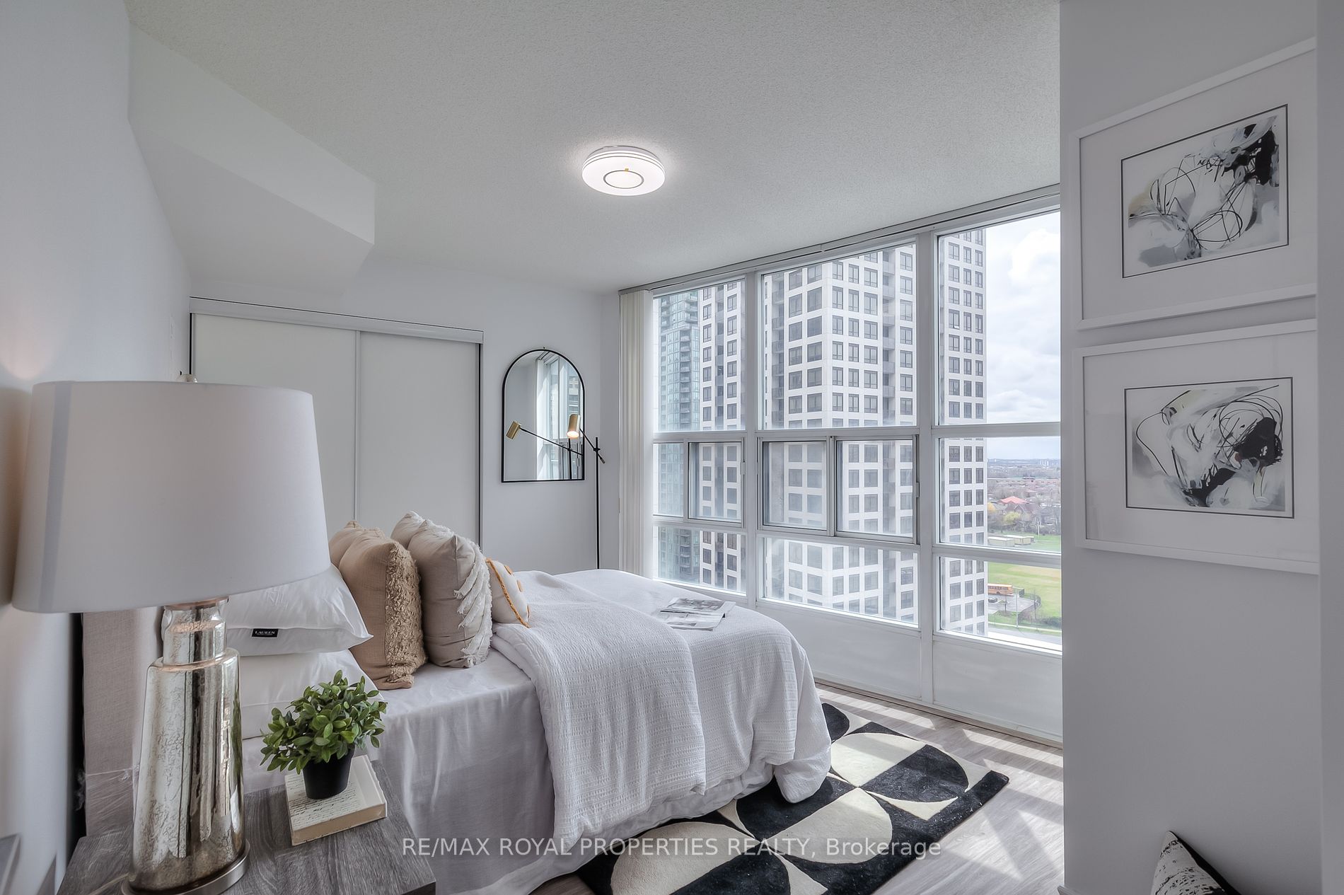 33 Elm Drive W, #1803