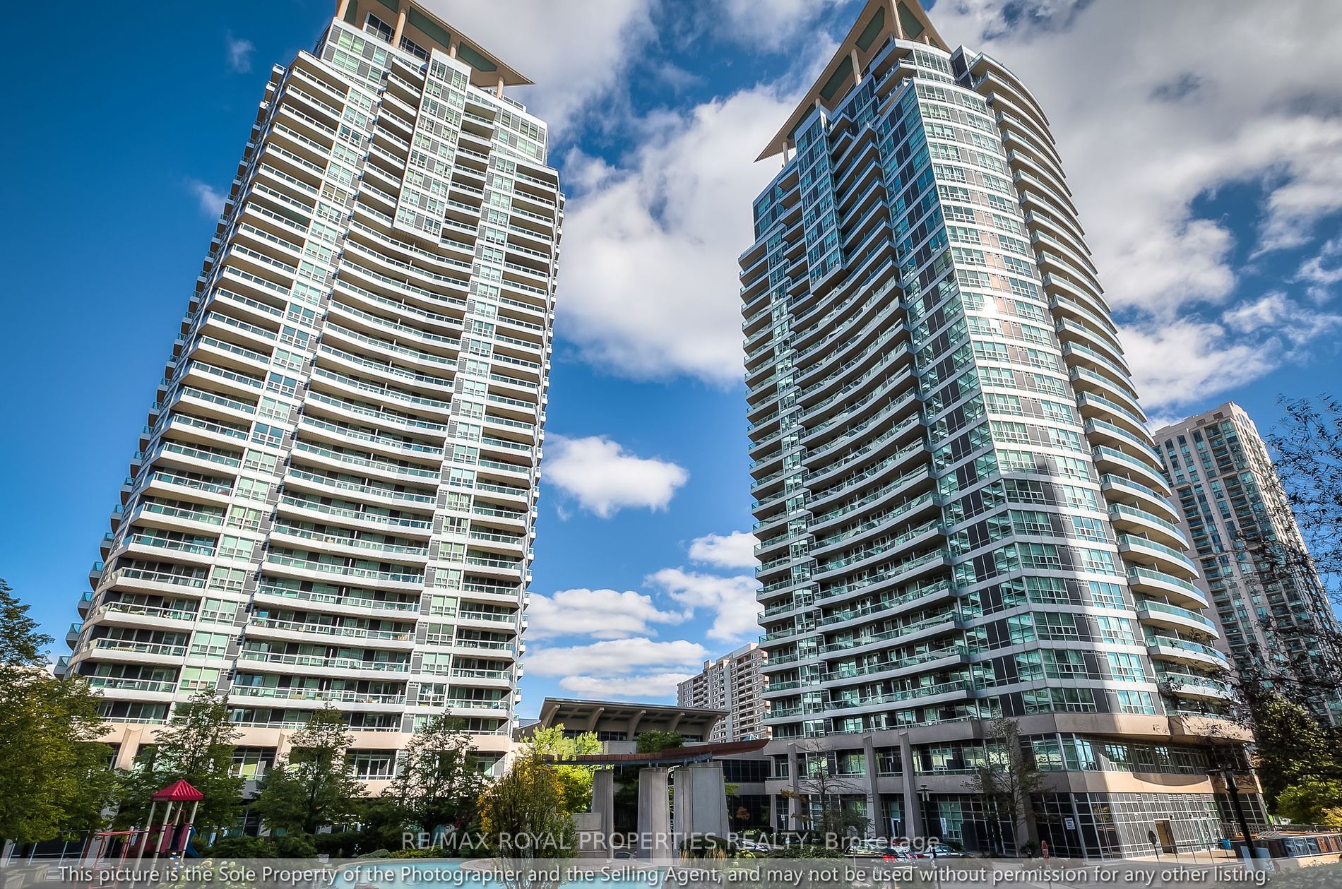 33 Elm Drive W, #1803