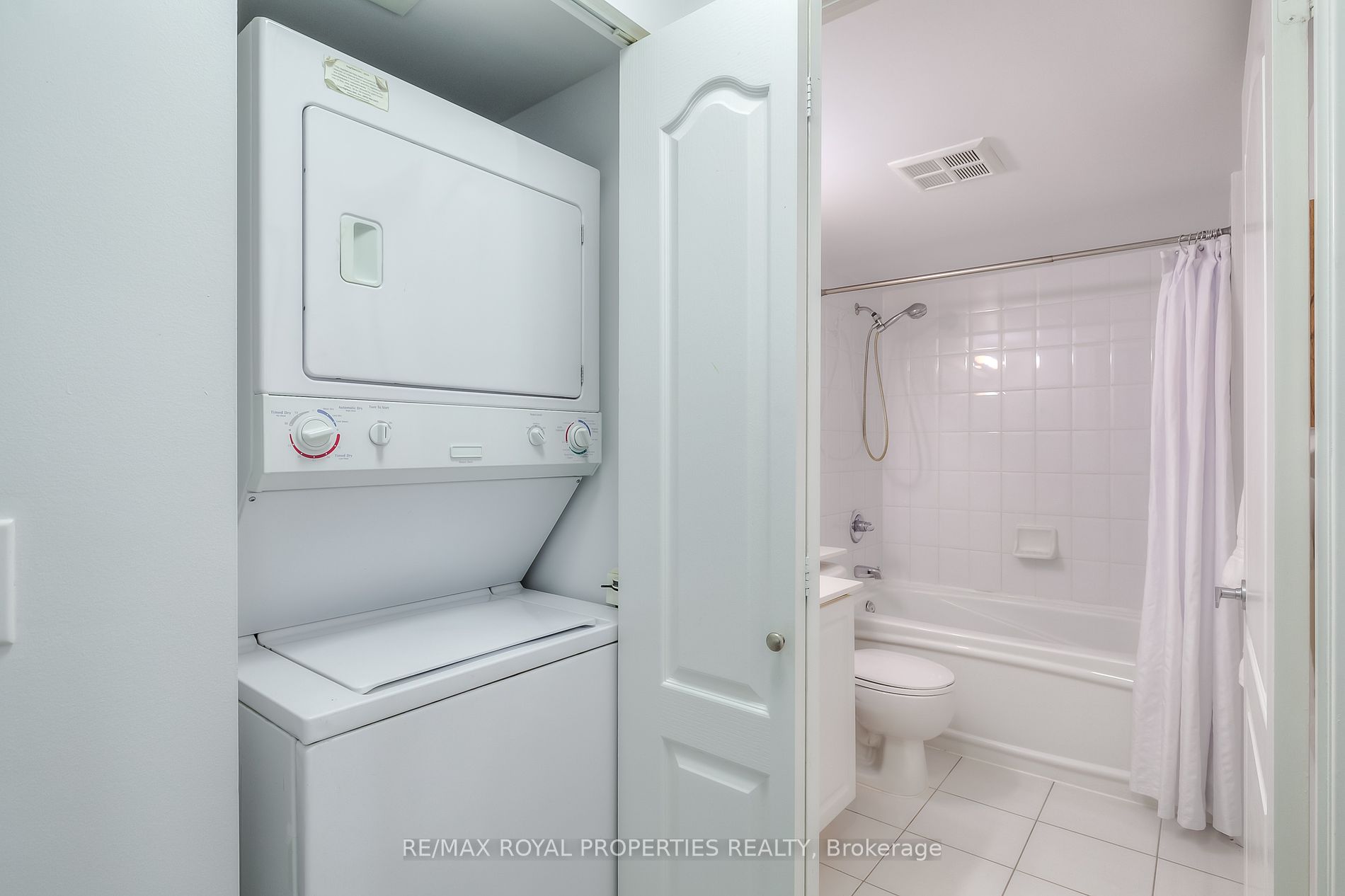 33 Elm Drive W, #1803