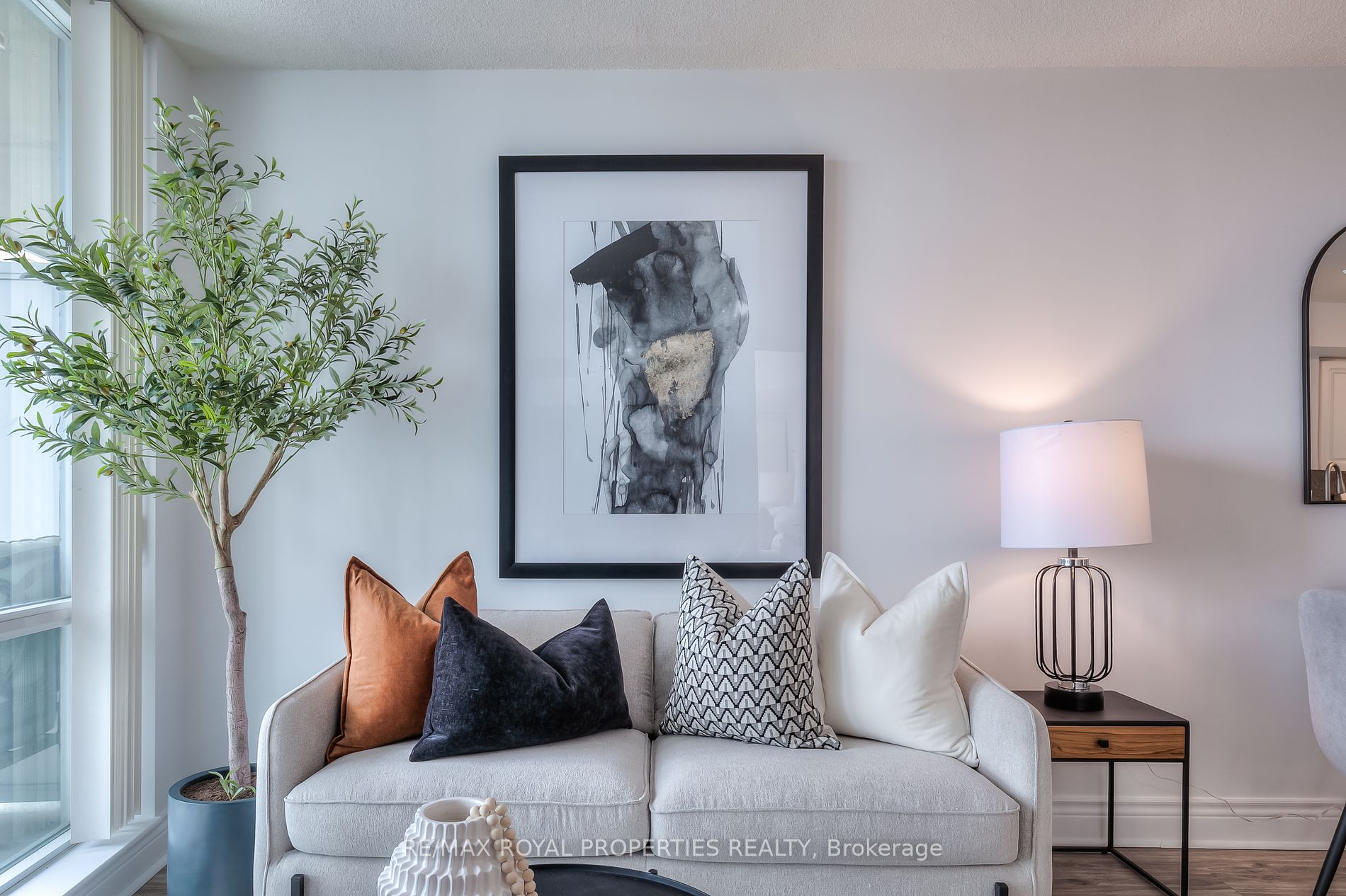 33 Elm Drive W, #1803
