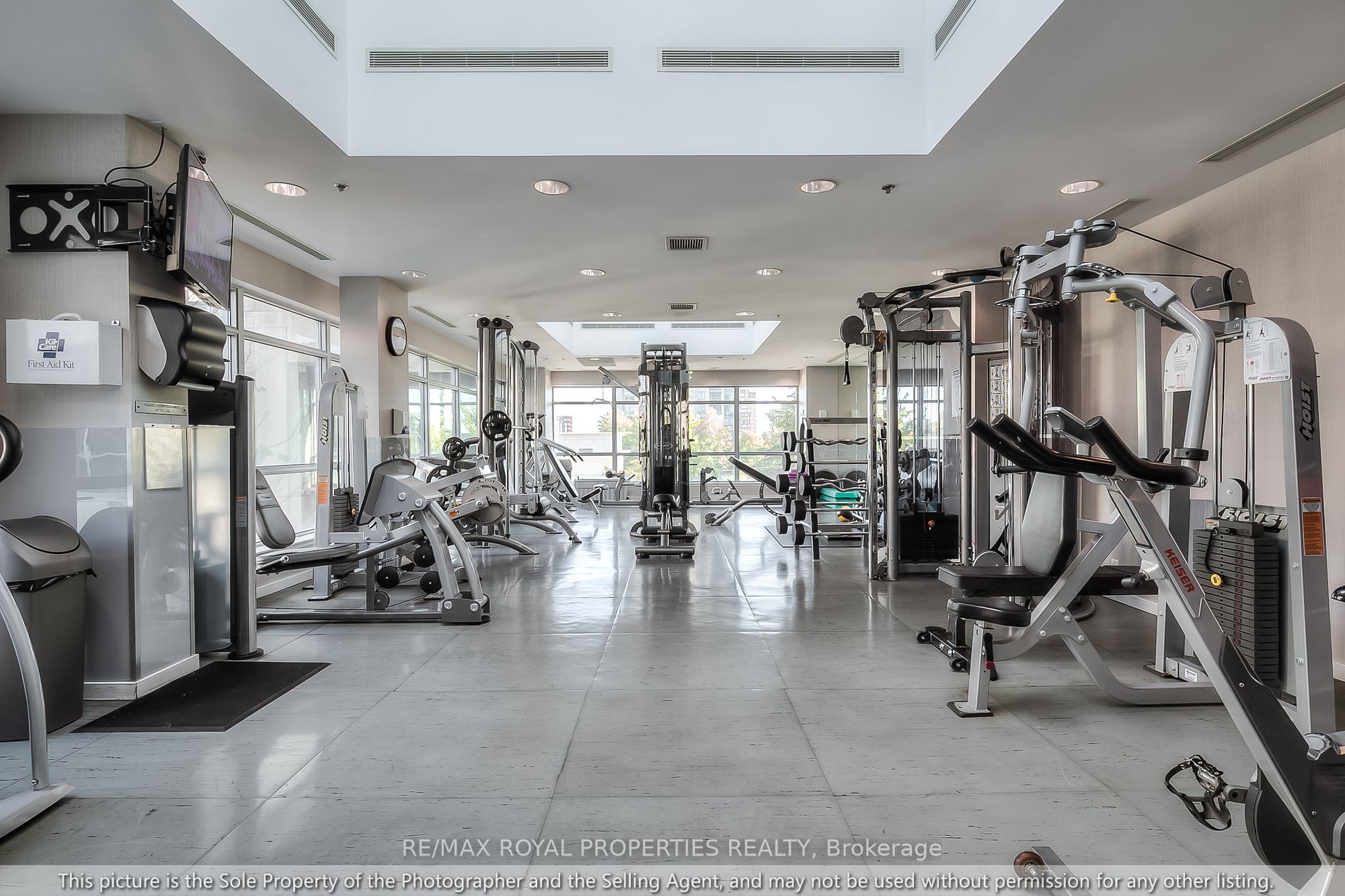33 Elm Drive W, #1803