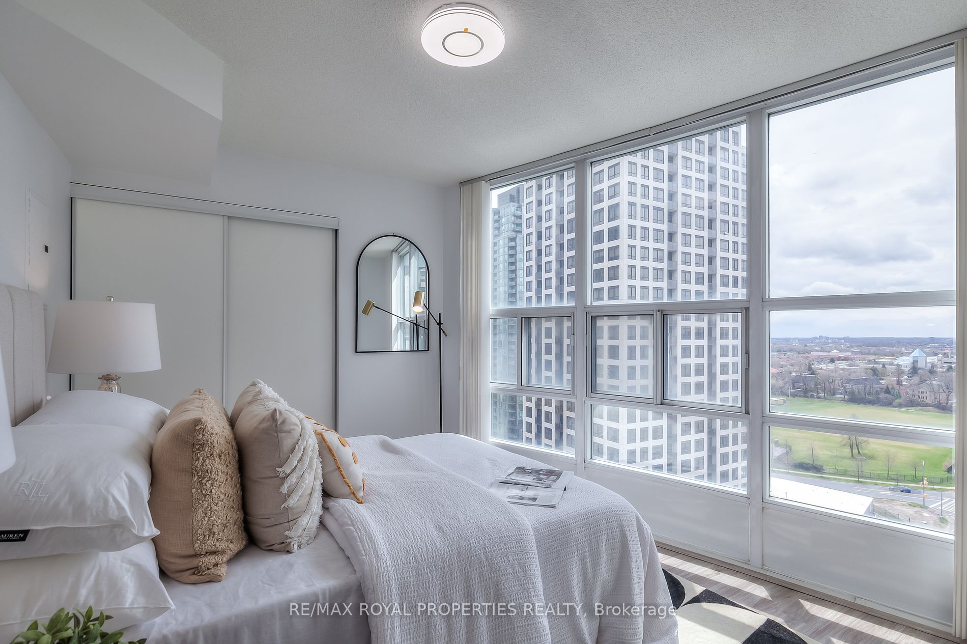 33 Elm Drive W, #1803