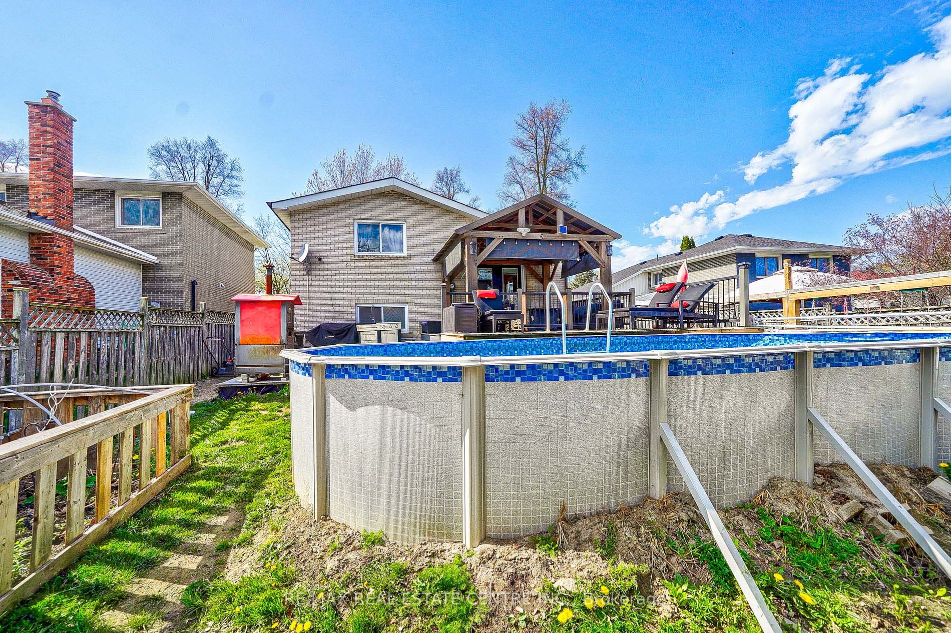 1571 Lewisham Drive