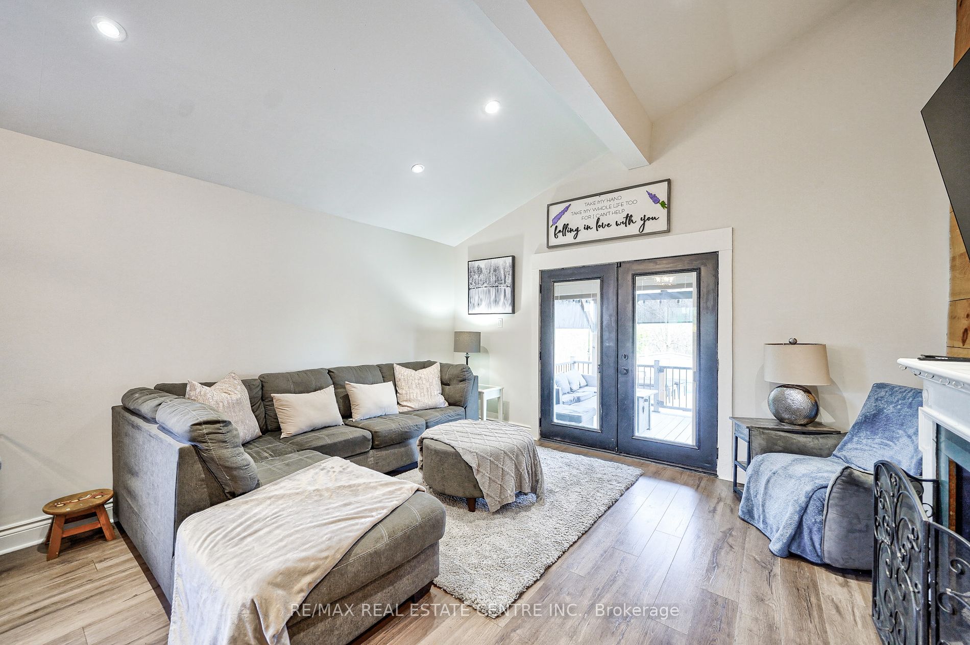 1571 Lewisham Drive