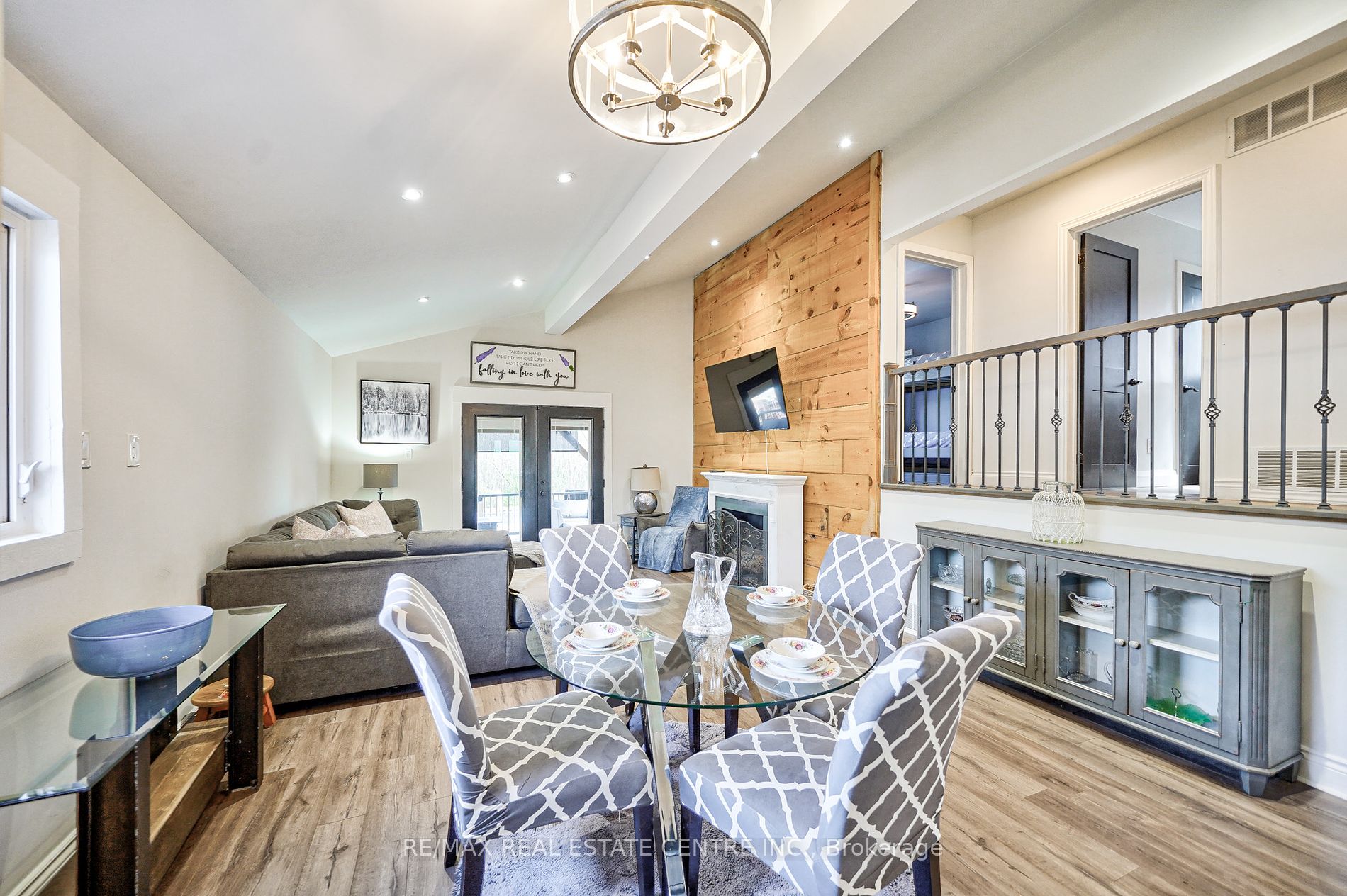 1571 Lewisham Drive