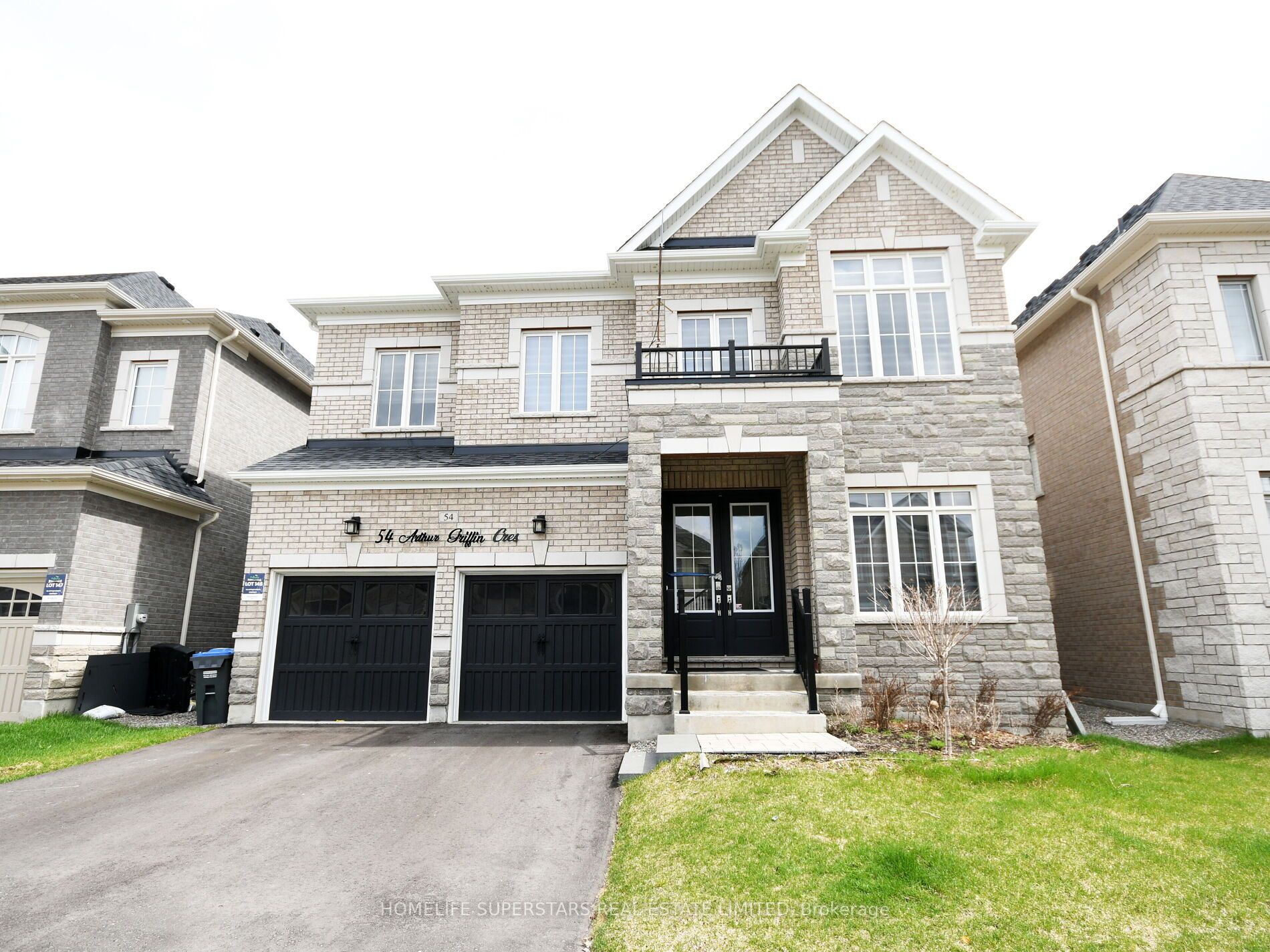 54 Arthur Griifin Cres E