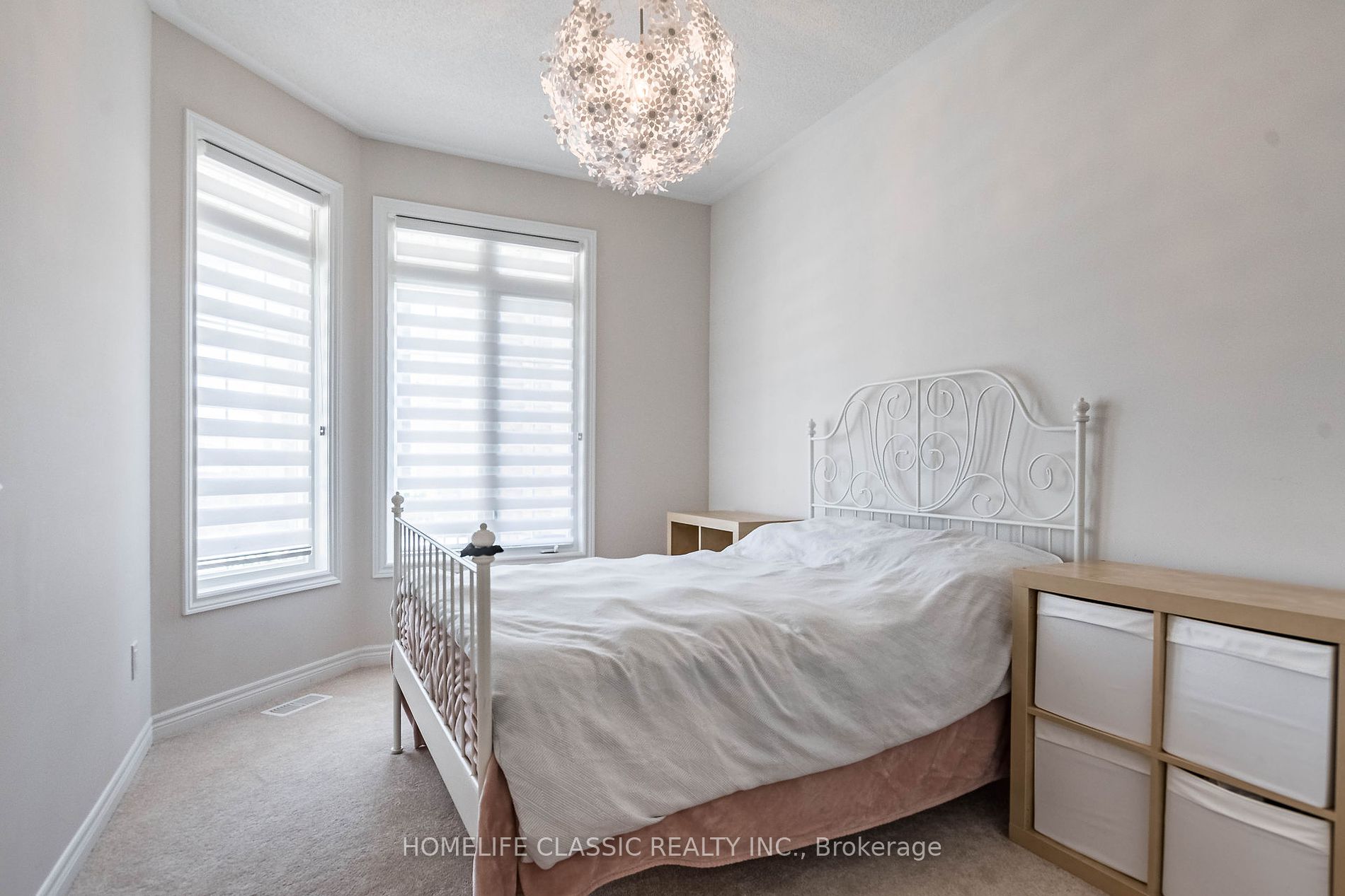 18 Bluestone Crescent, #39