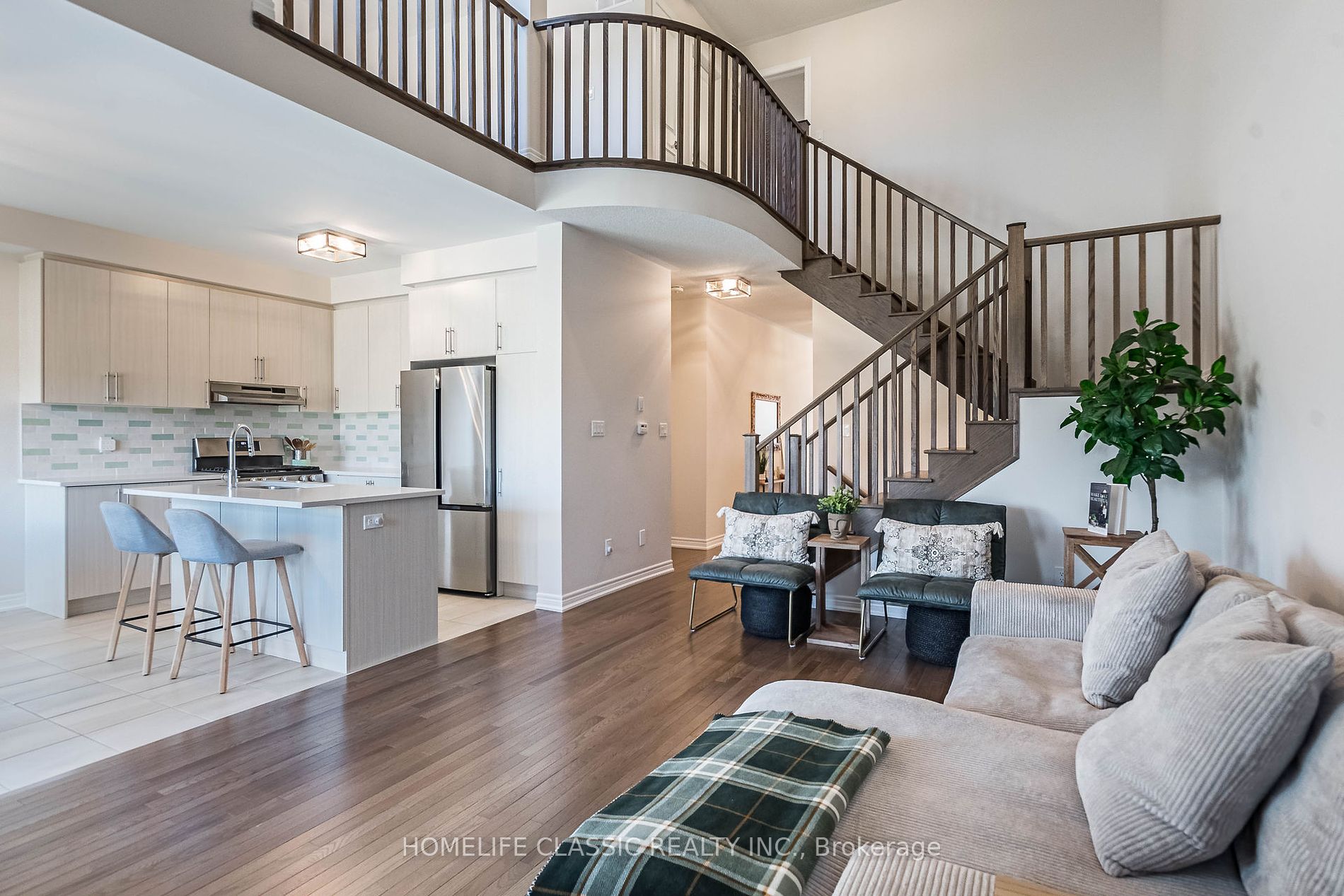 18 Bluestone Crescent, #39