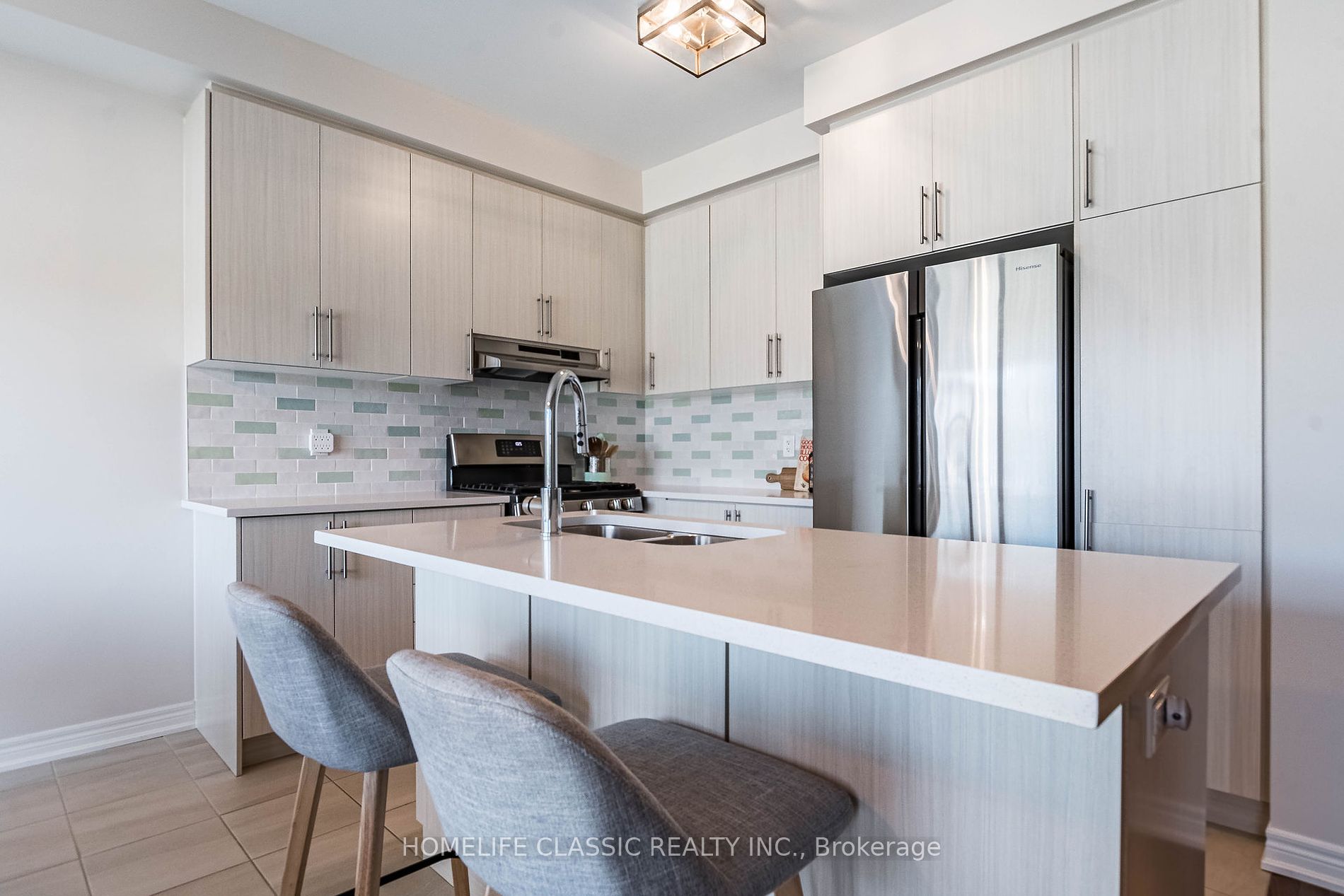 18 Bluestone Crescent, #39