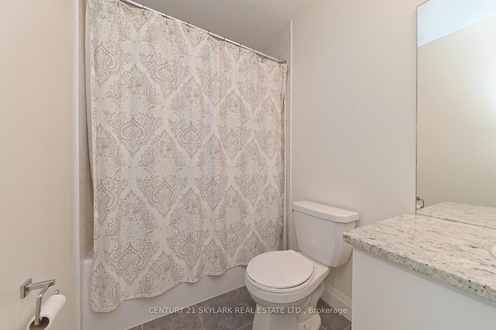 65 Yorkland Blvd, #304