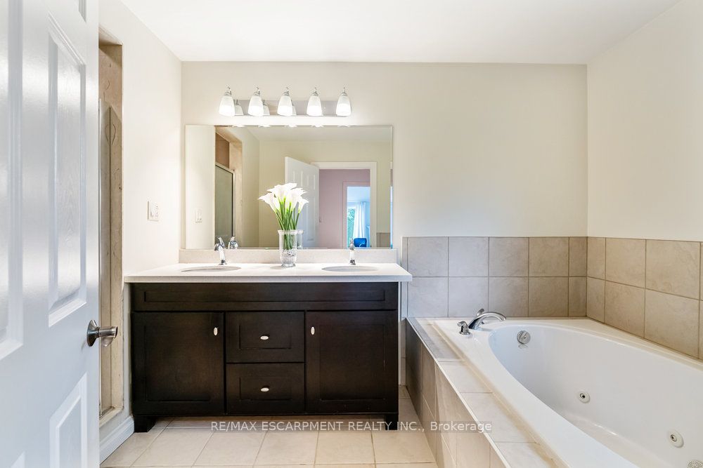 1361 Goldthorpe Rd