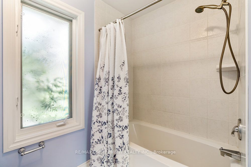 1361 Goldthorpe Rd