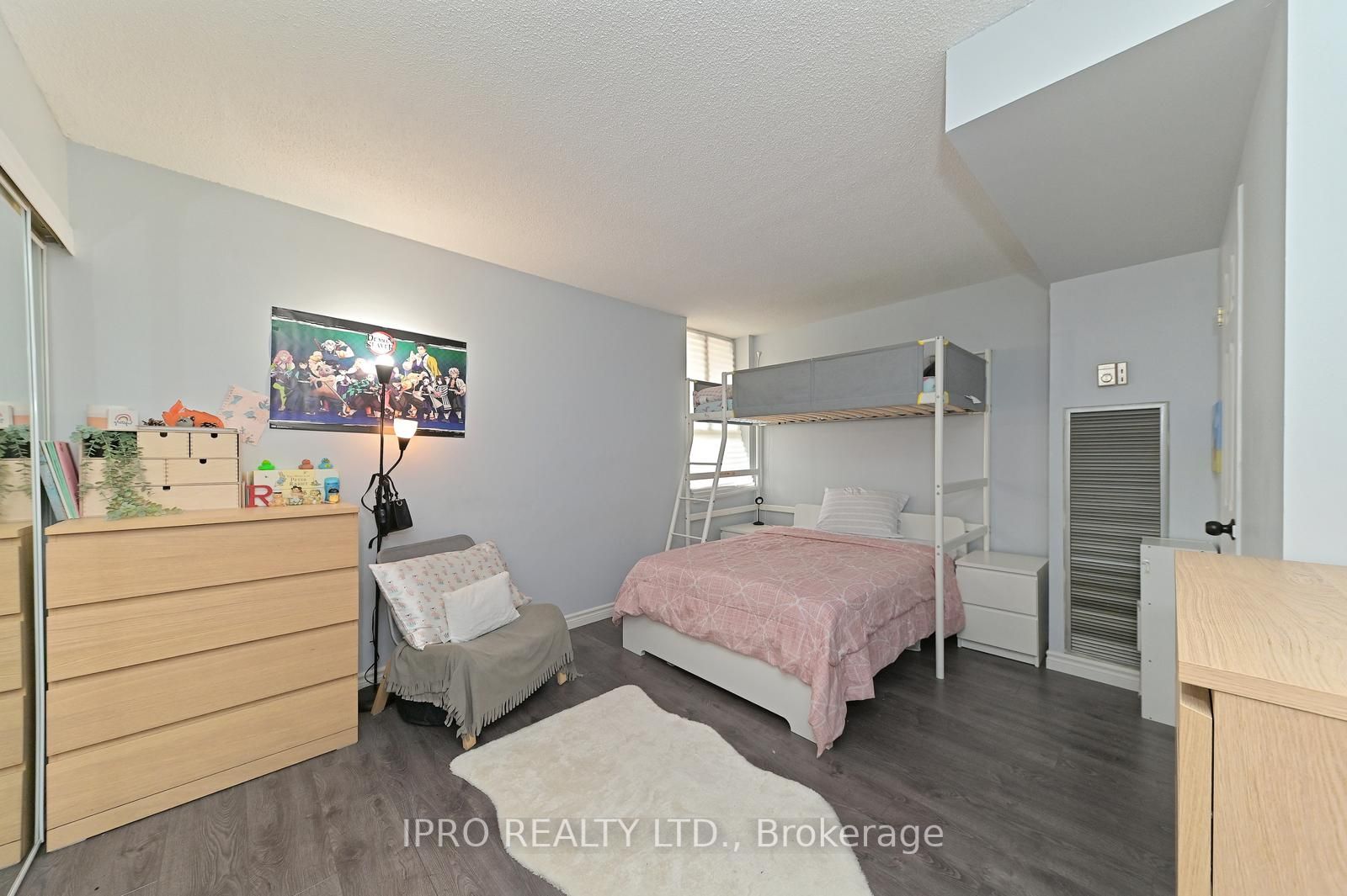 4 Lisa Street, #511