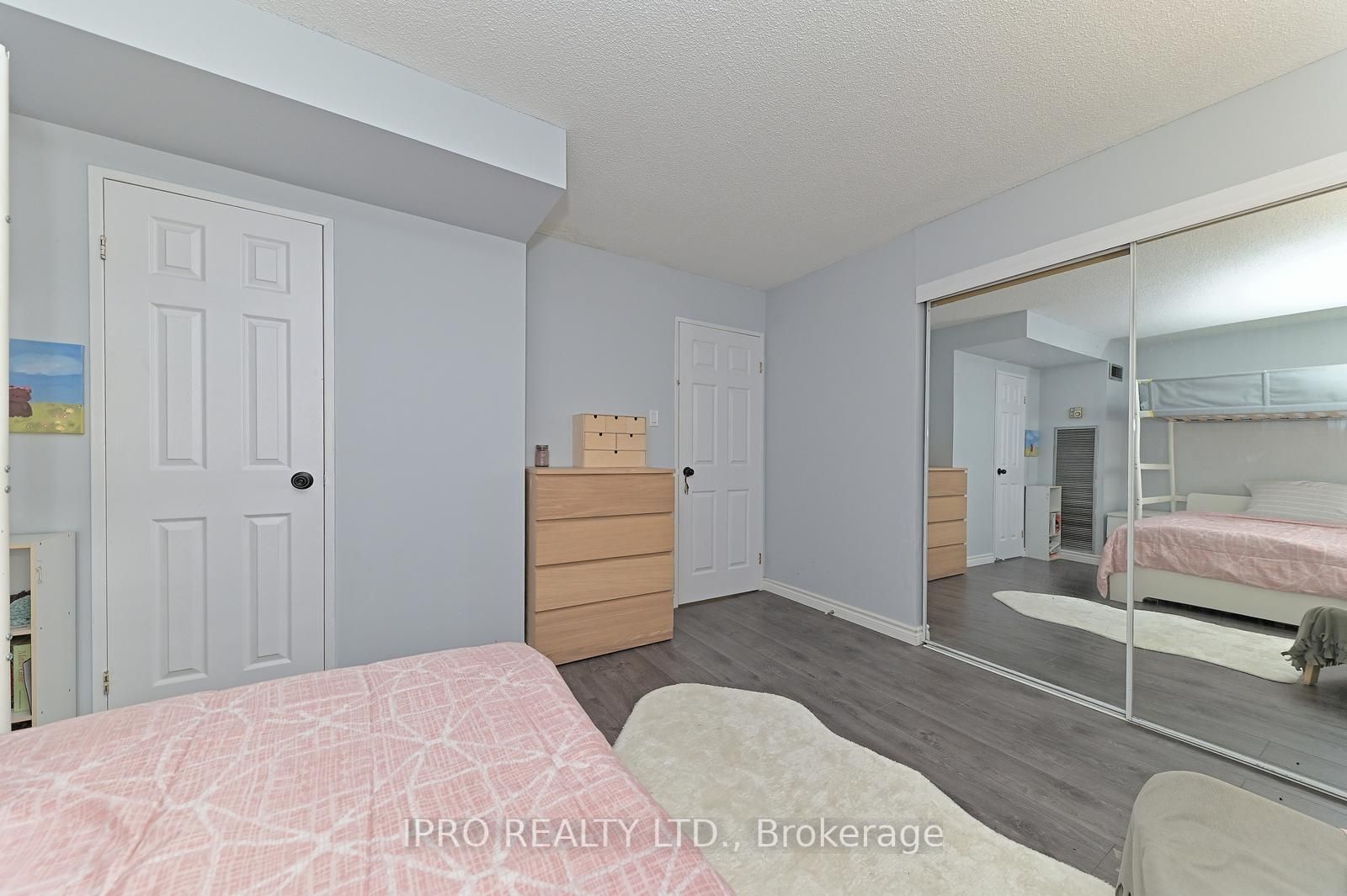 4 Lisa Street, #511