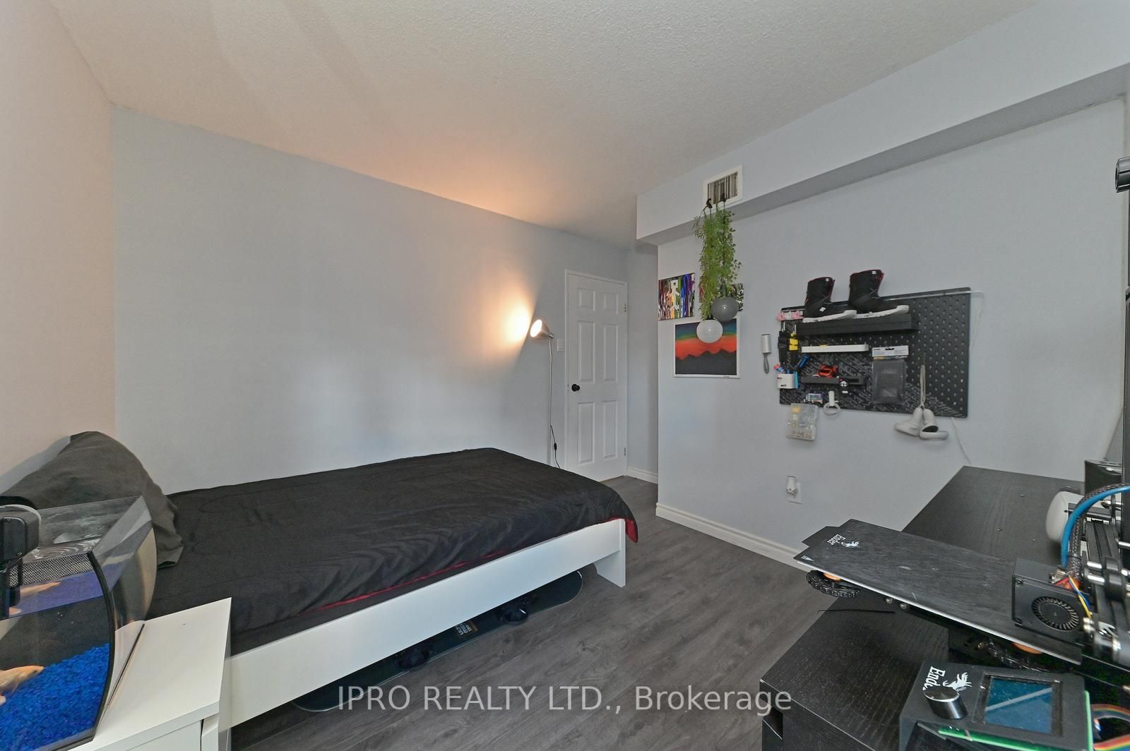 4 Lisa Street, #511