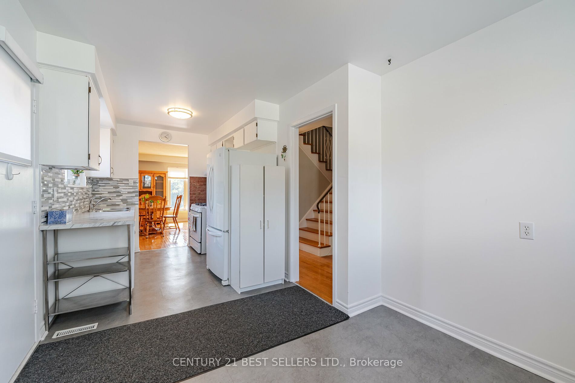 68 Lynmont Road