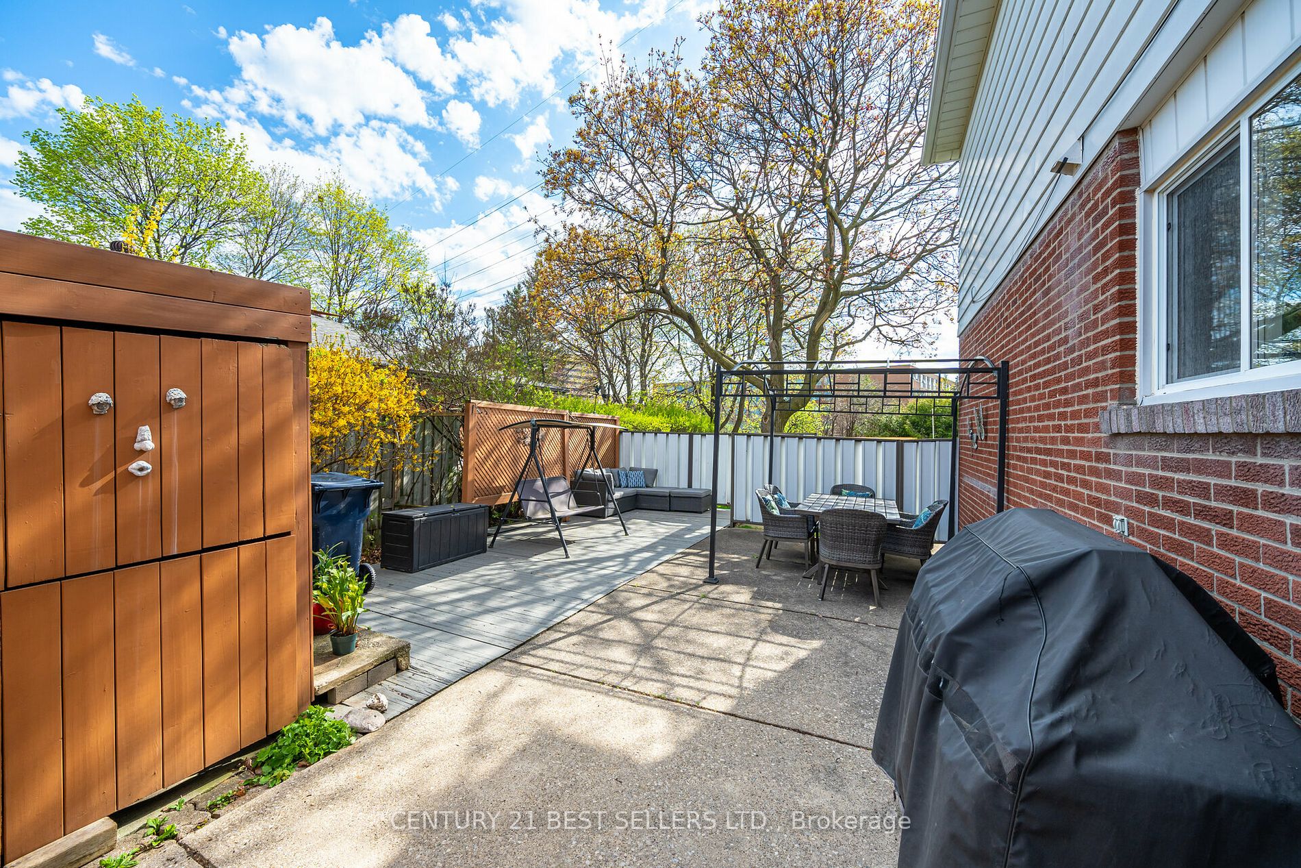 68 Lynmont Road