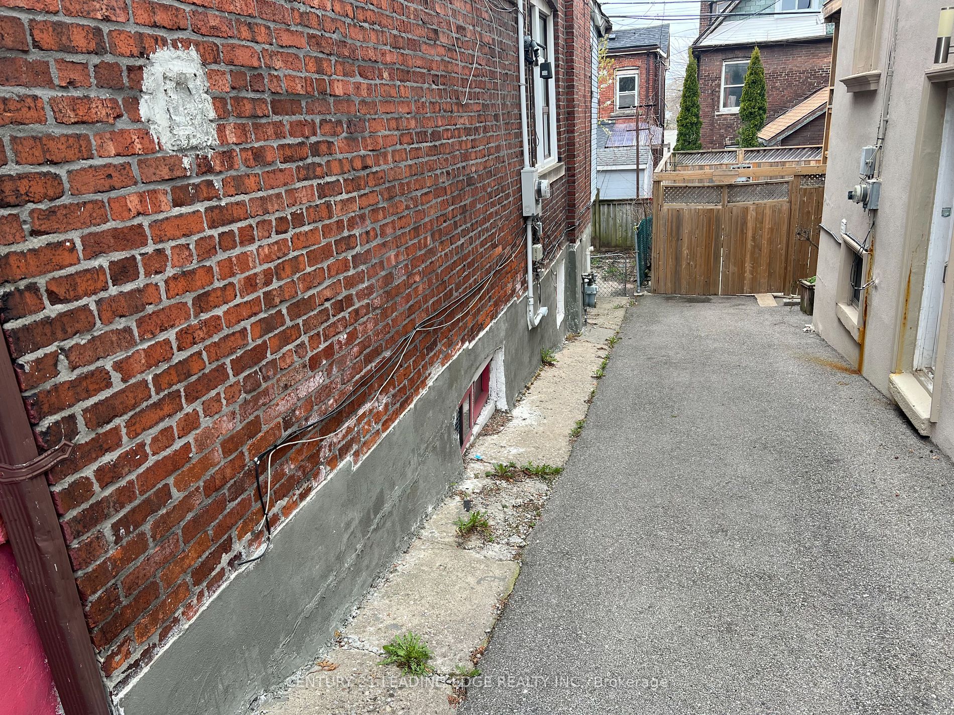 70 FORD St