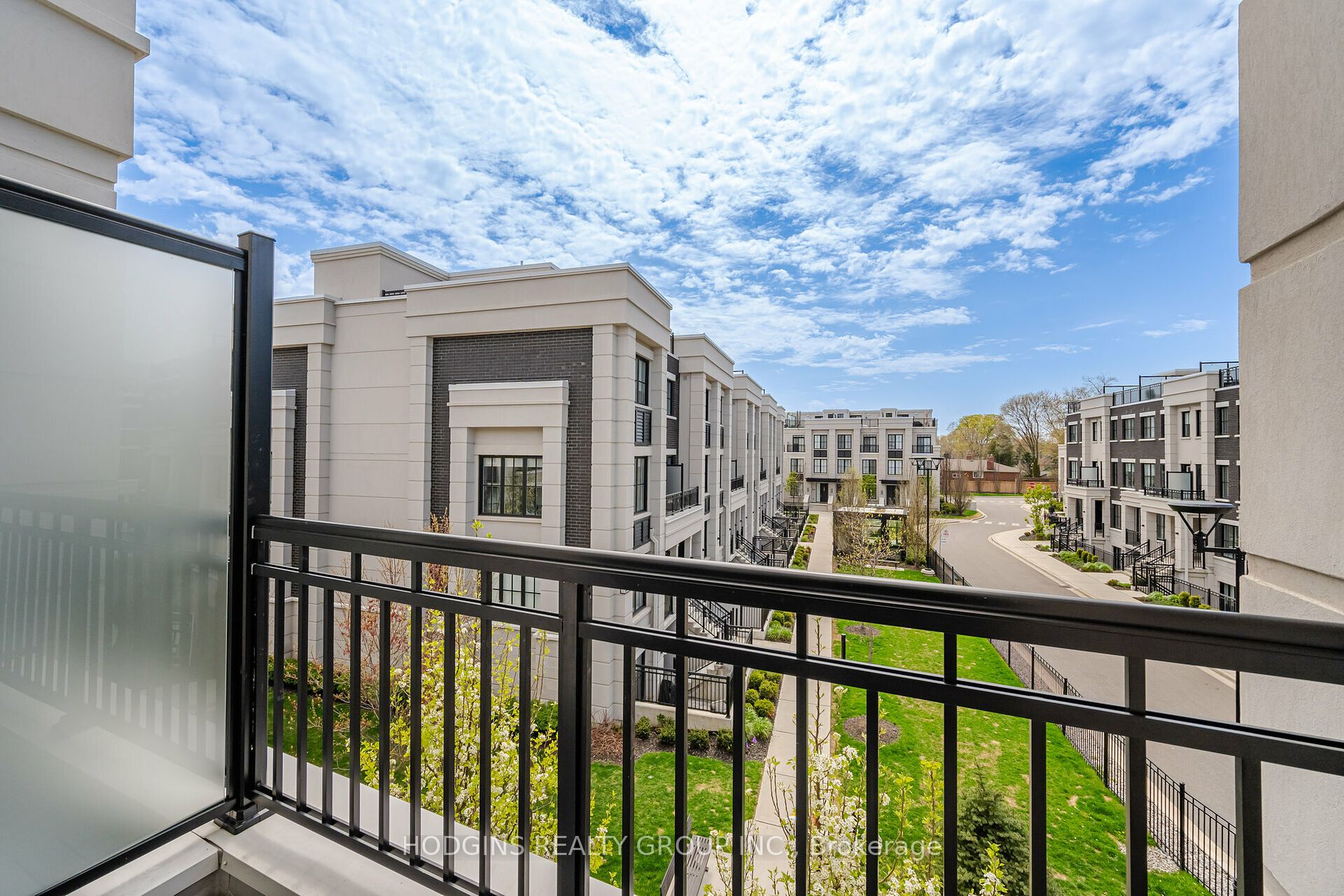 1180 Cawthra Rd, #108