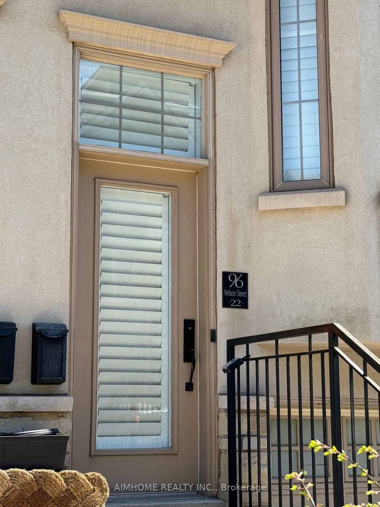 96 Nelson Street, #22