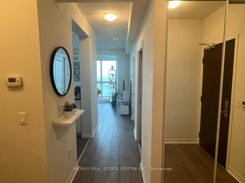 39 Annie Craig Drive #1015