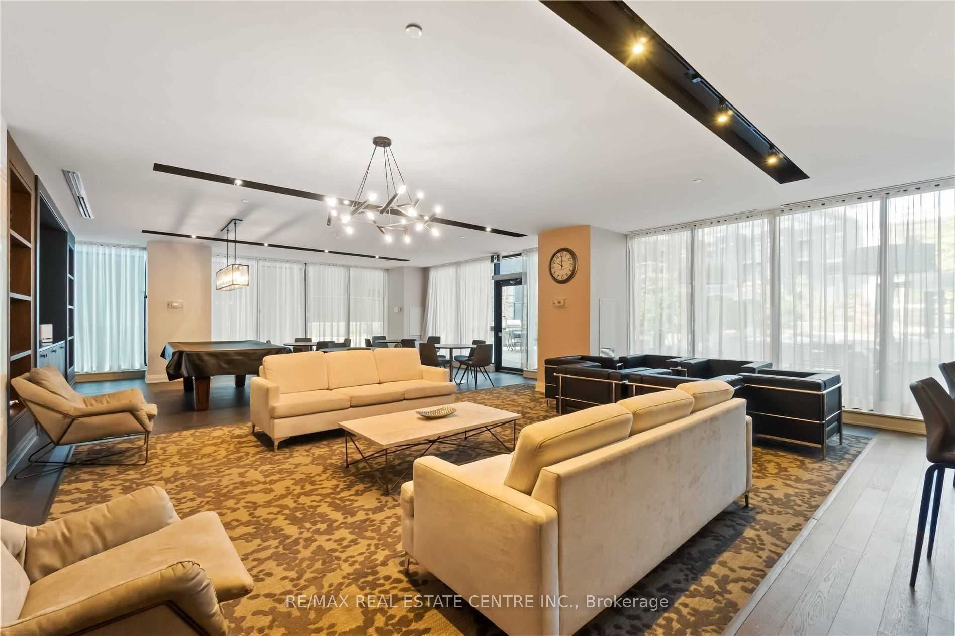 39 Annie Craig Drive #1015