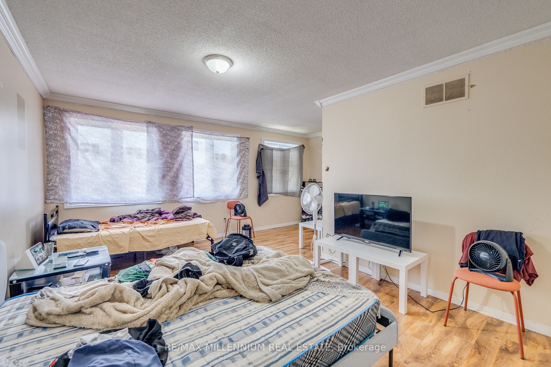 24 Major William Sharpe Drive