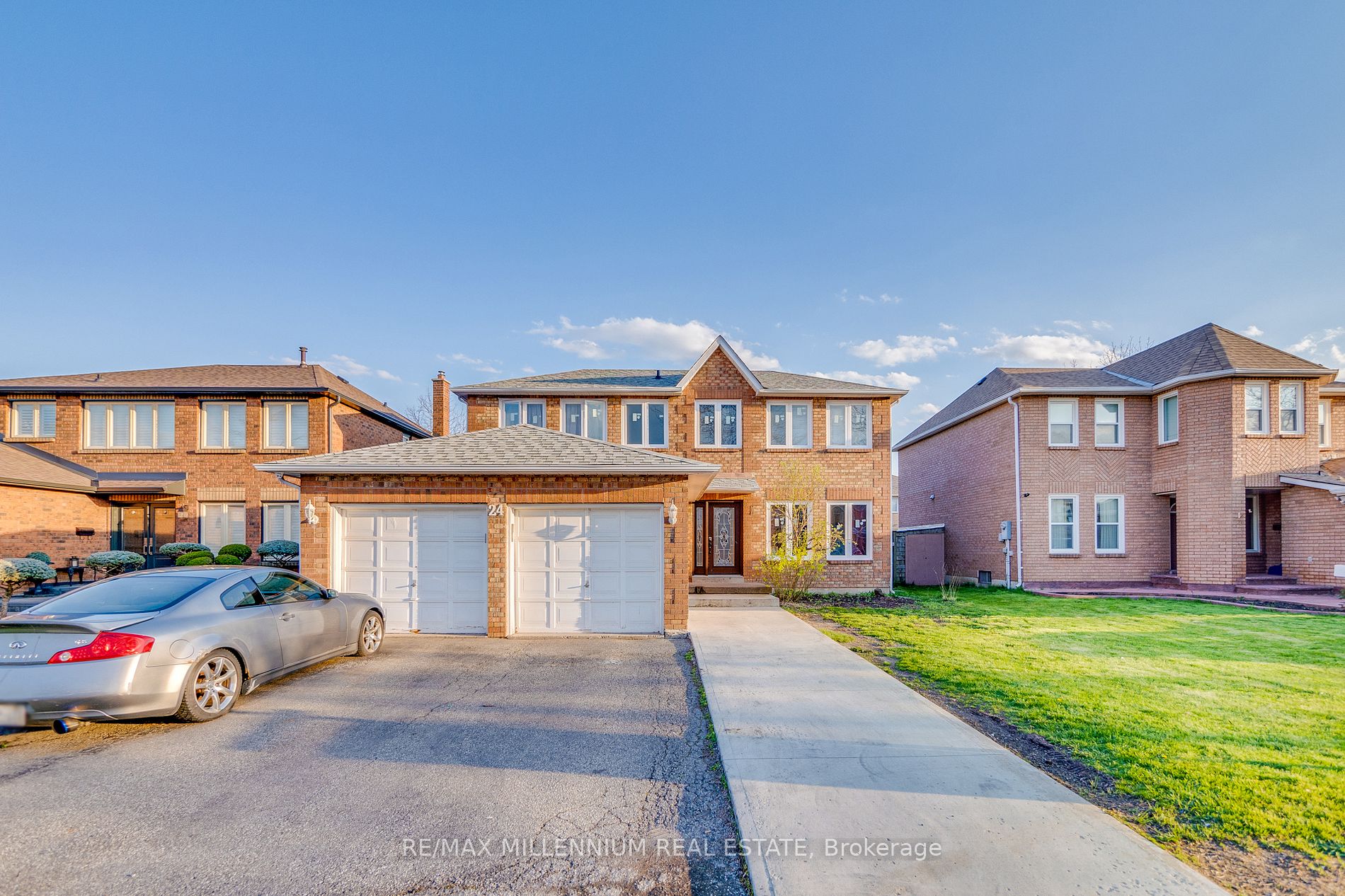24 Major William Sharpe Drive