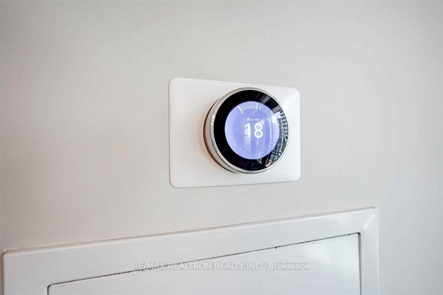 33 Shore Breeze Dr, #2501