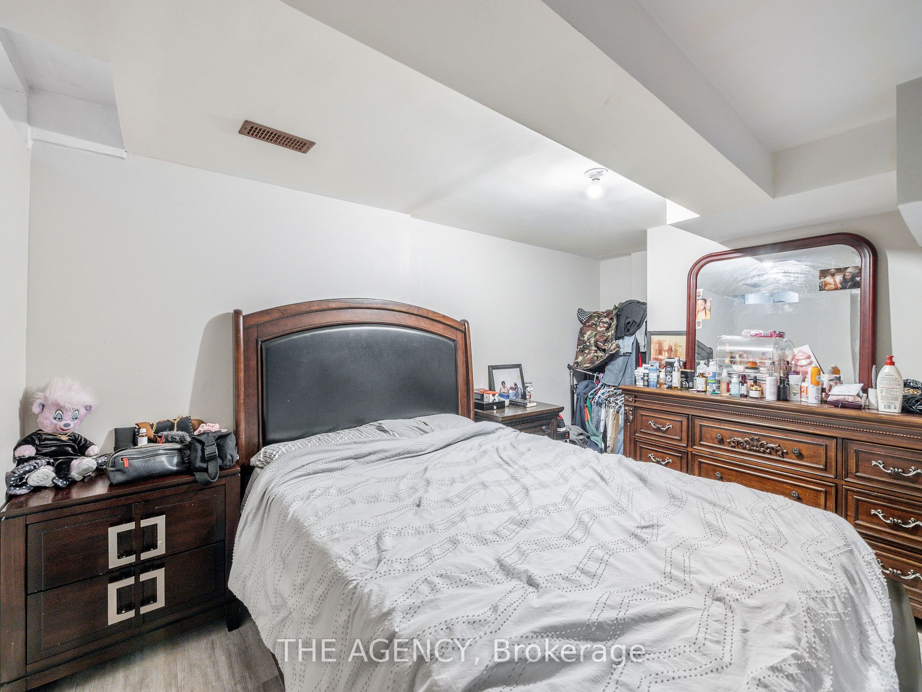 44 Kershaw St