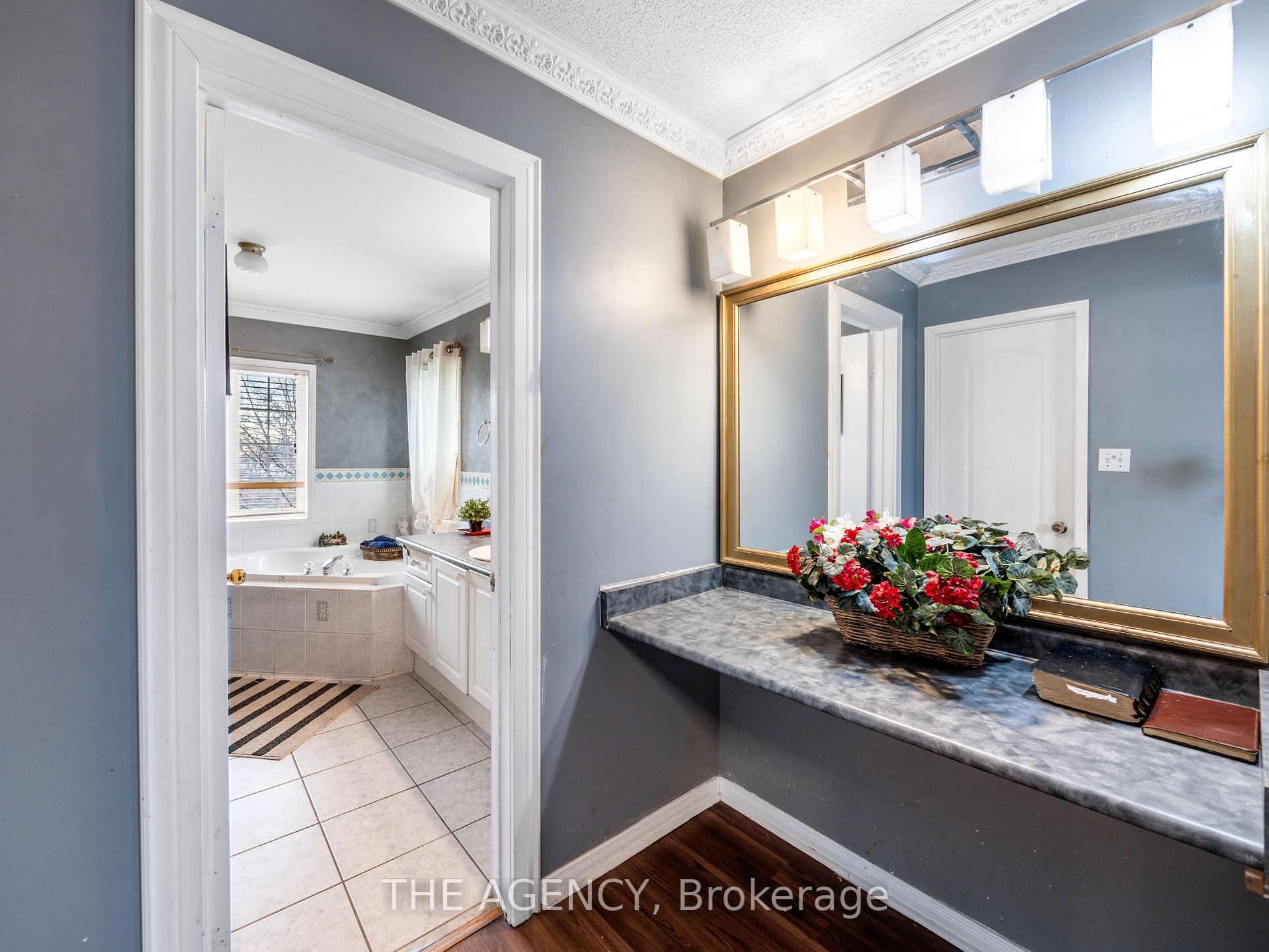 44 Kershaw St