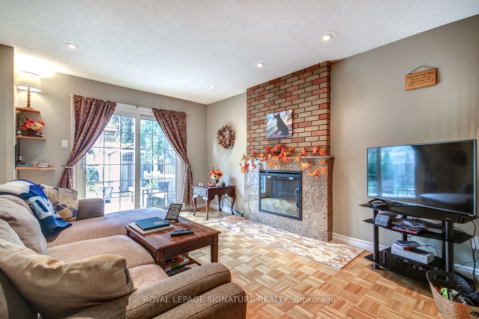 4188 Martlen Crescent