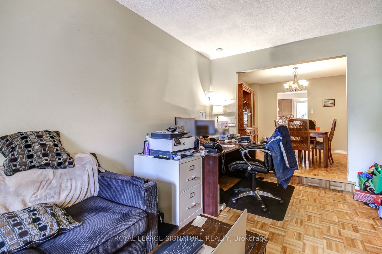 4188 Martlen Crescent