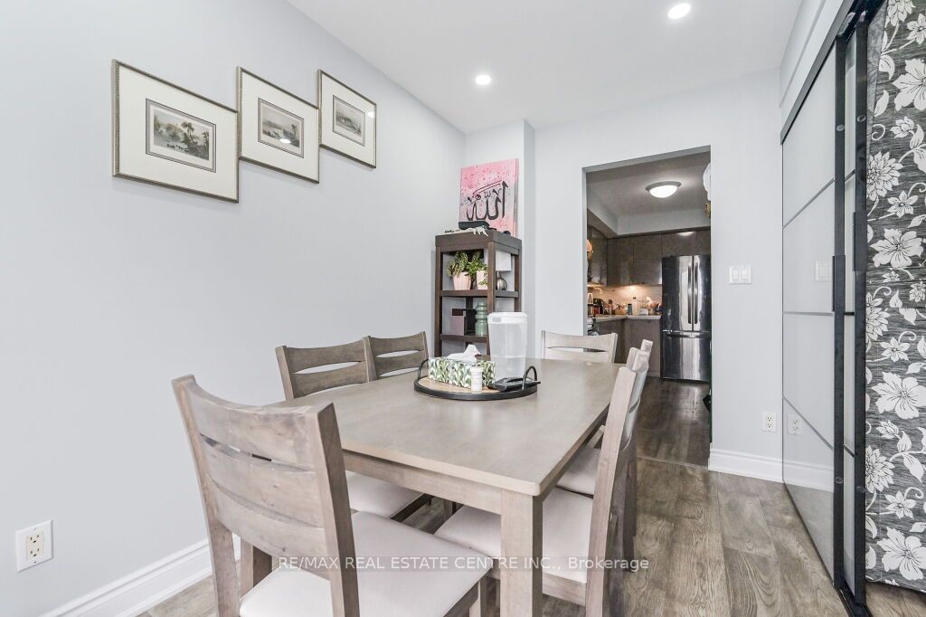28 Dawson Road