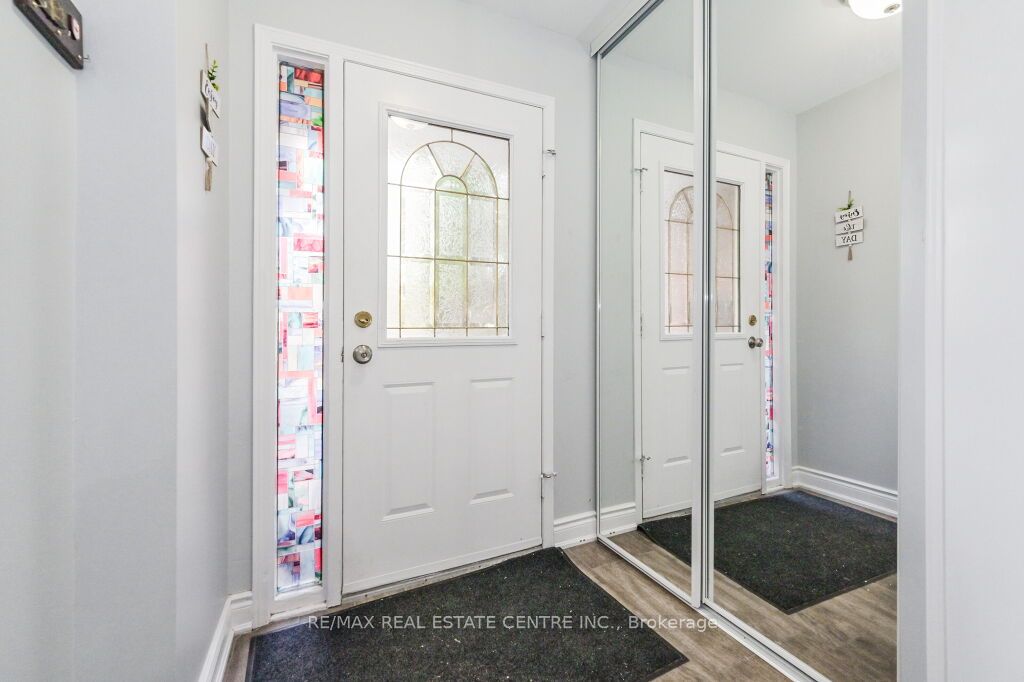 28 Dawson Road