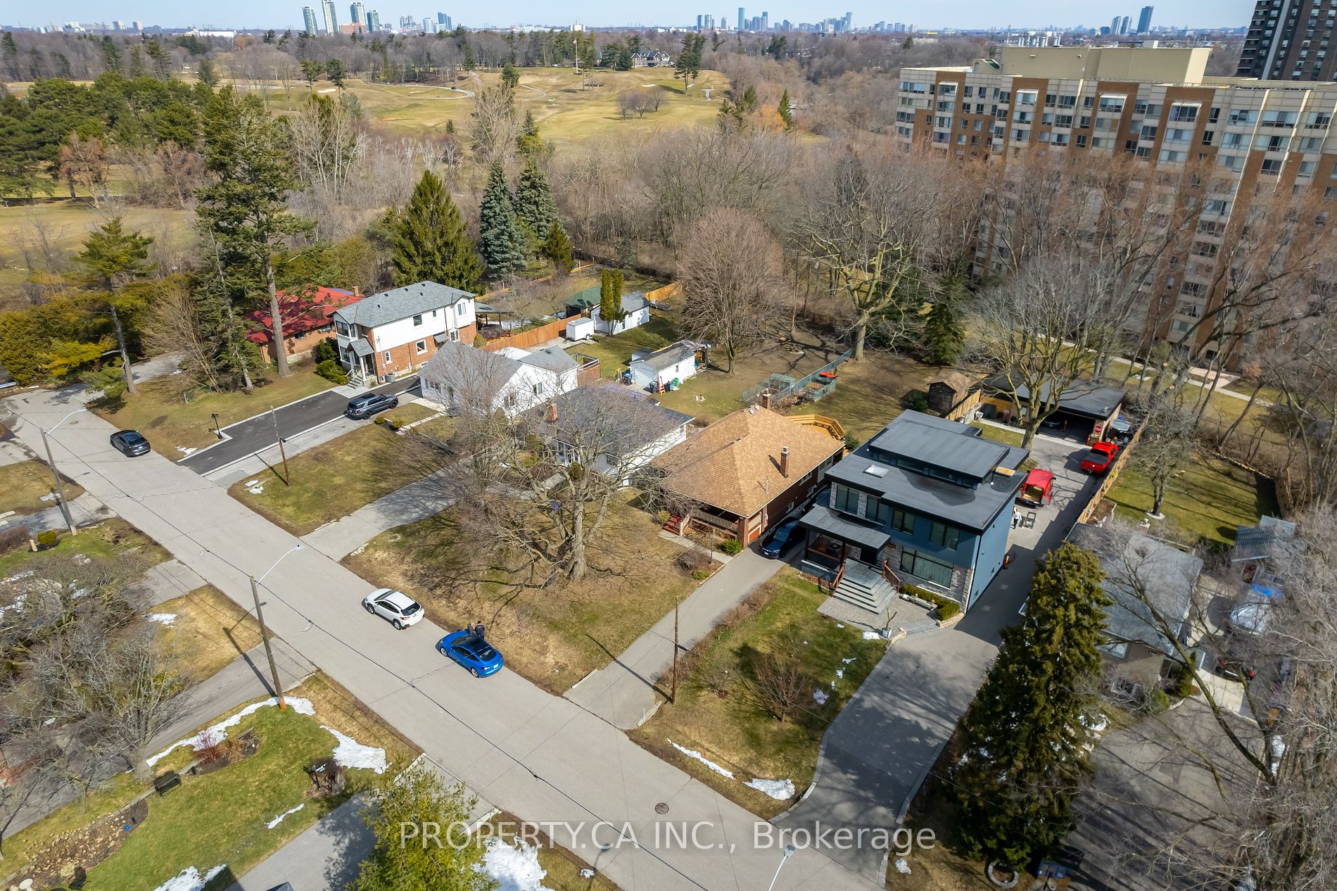 1079 Deta Rd